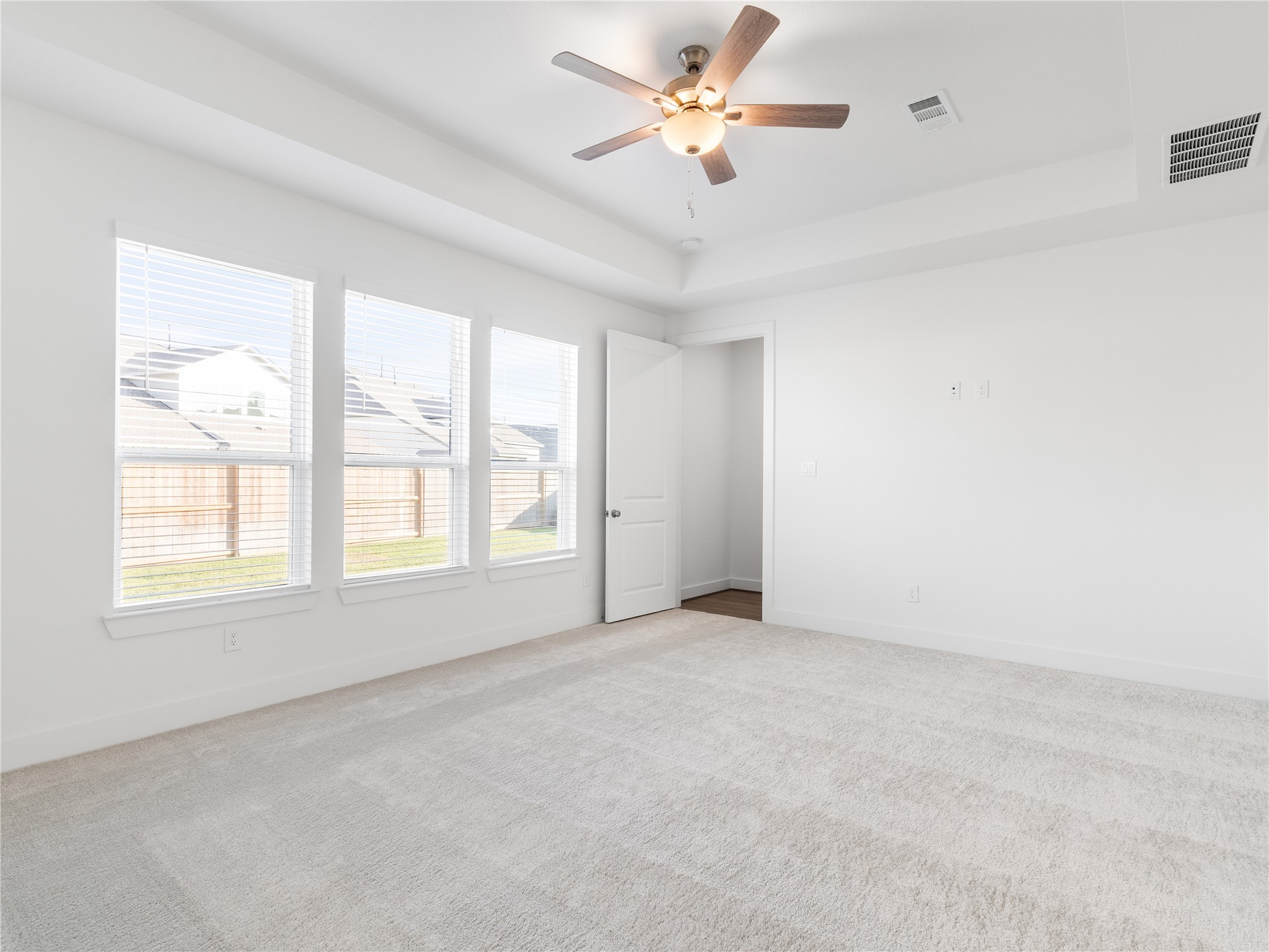 1422 Sunrise View Property Photo 3