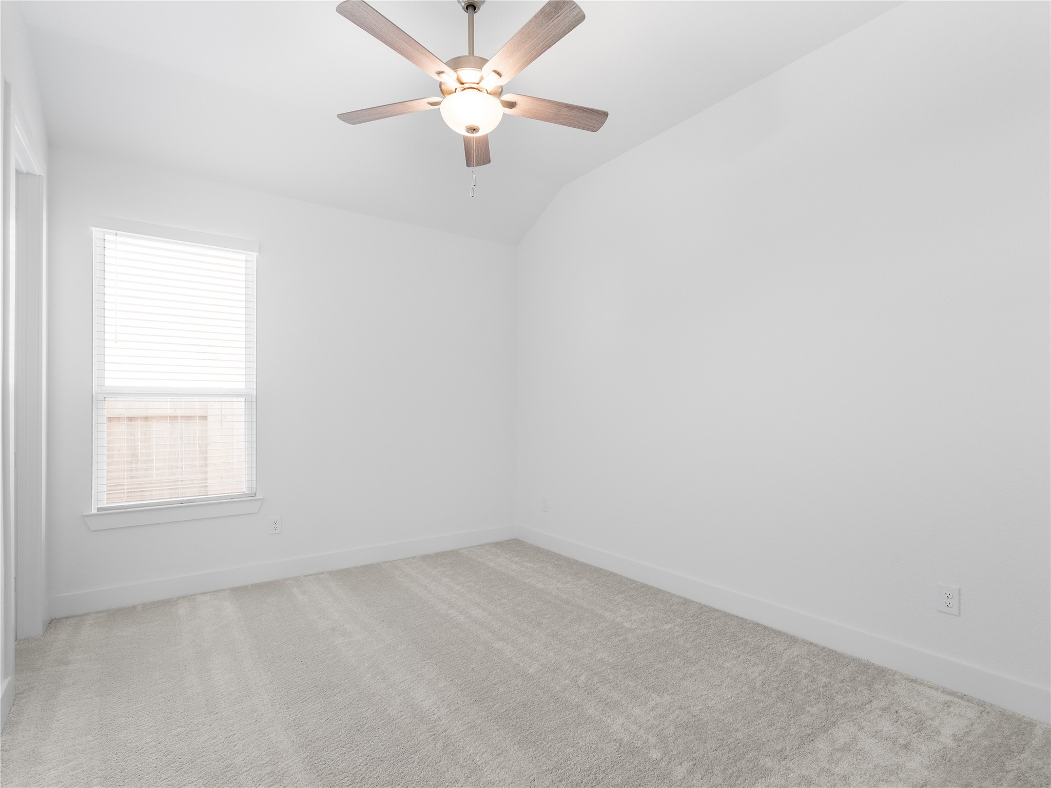 1422 Sunrise View Property Photo 10