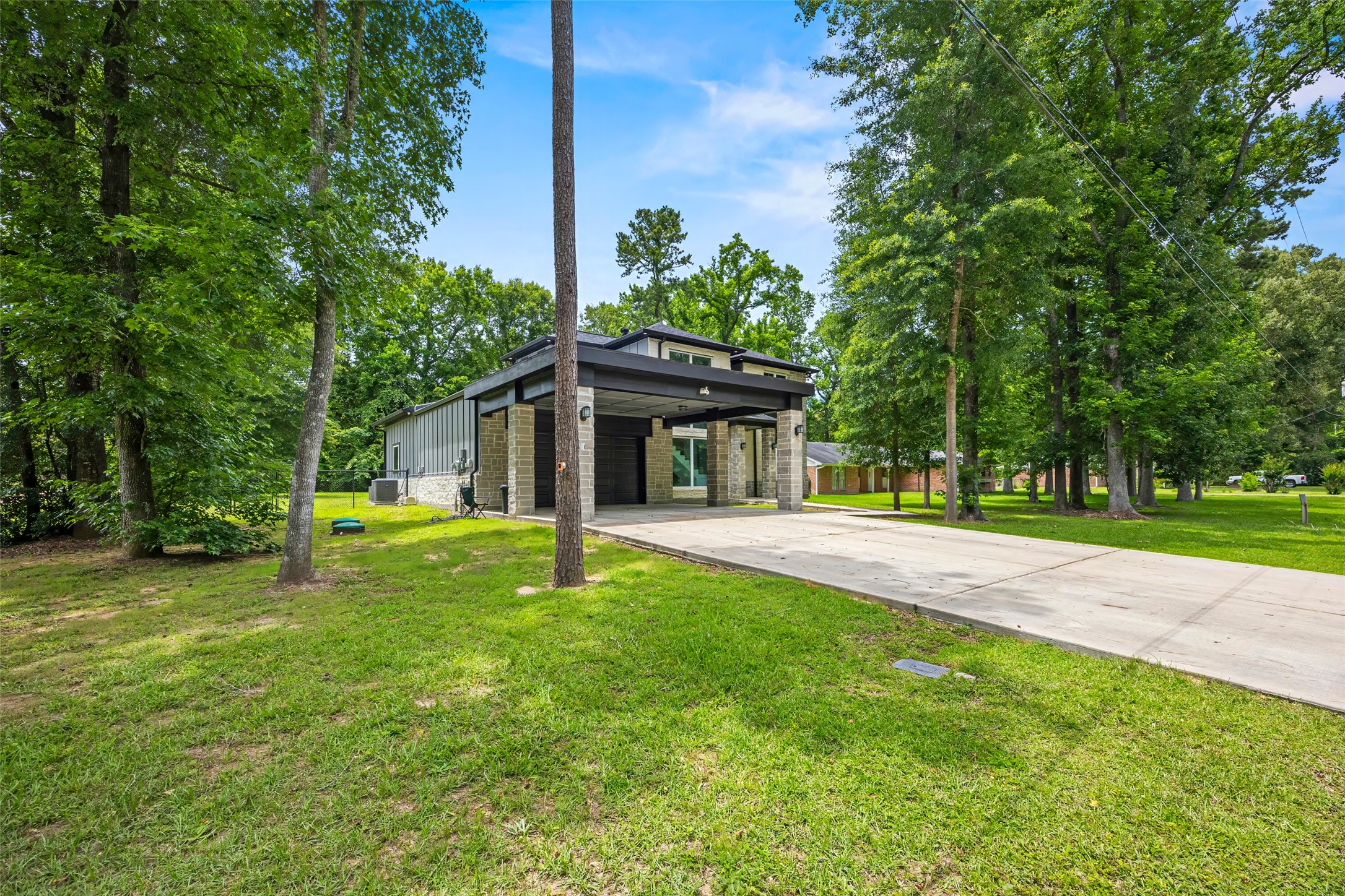 355 County Road 3664 Property Photo 4