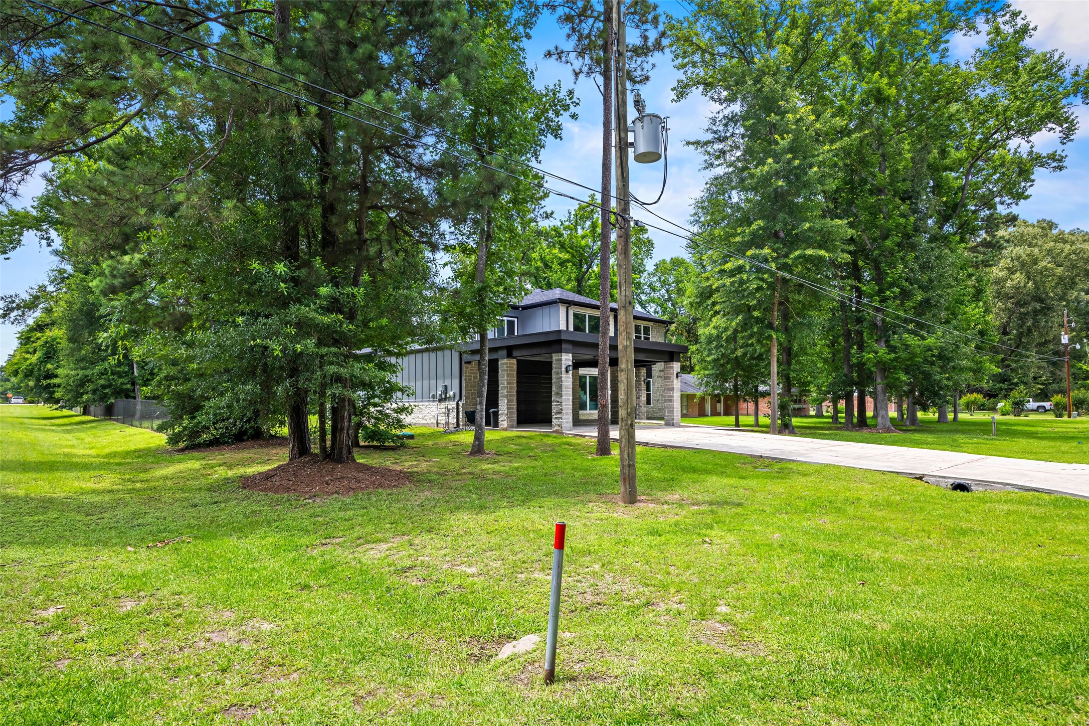 355 County Road 3664 Property Photo 5