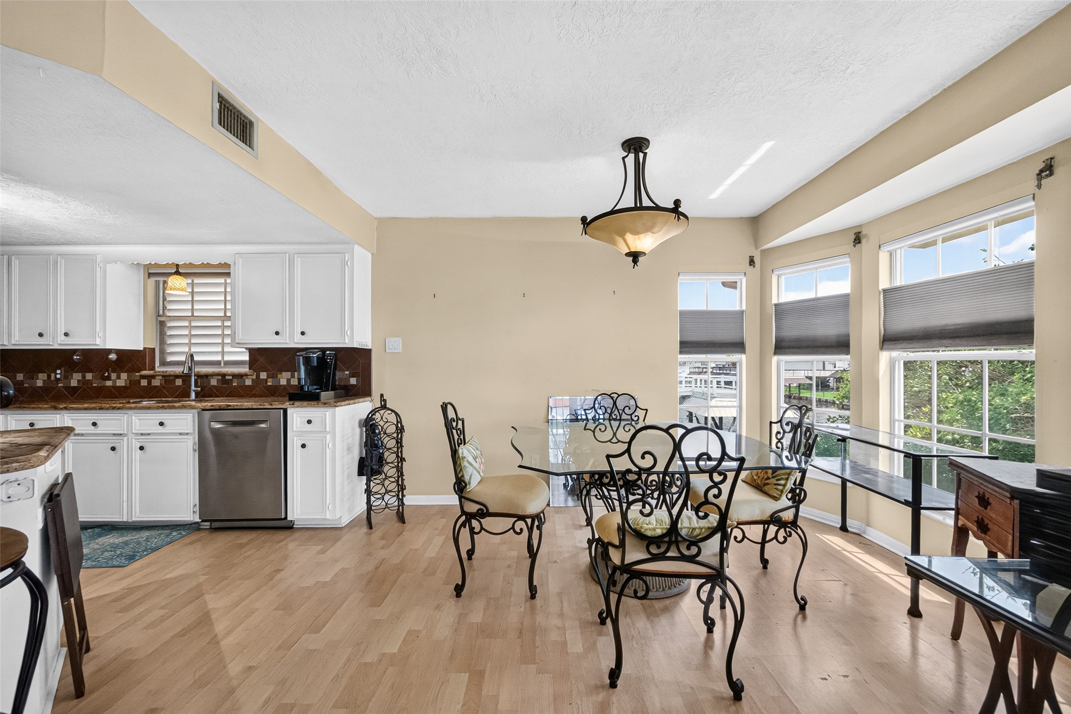 1228 Sailfish Street Property Photo 9