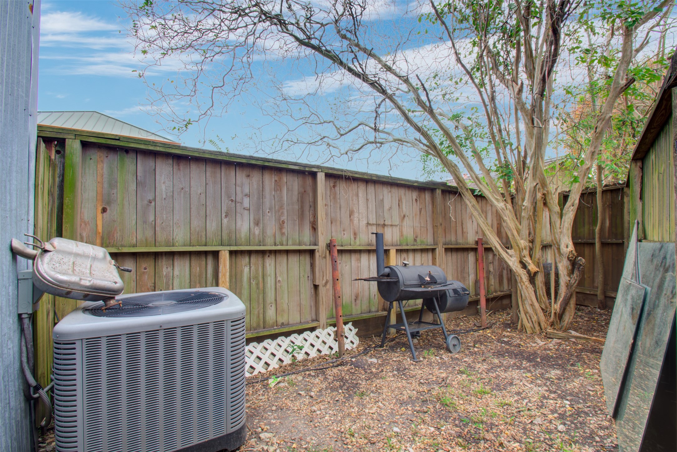 5419 Gulfton Street H Property Photo 26