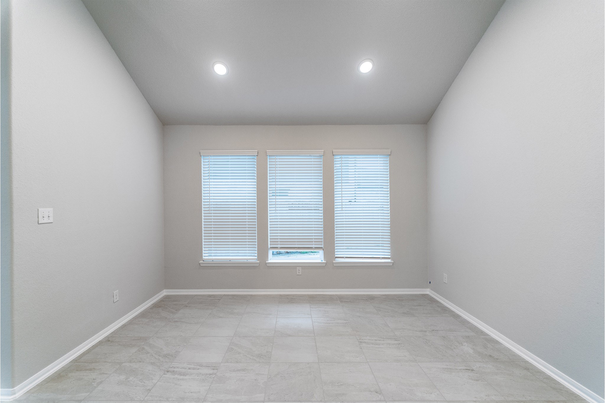 23510 Zinfandel Drive Property Photo 6