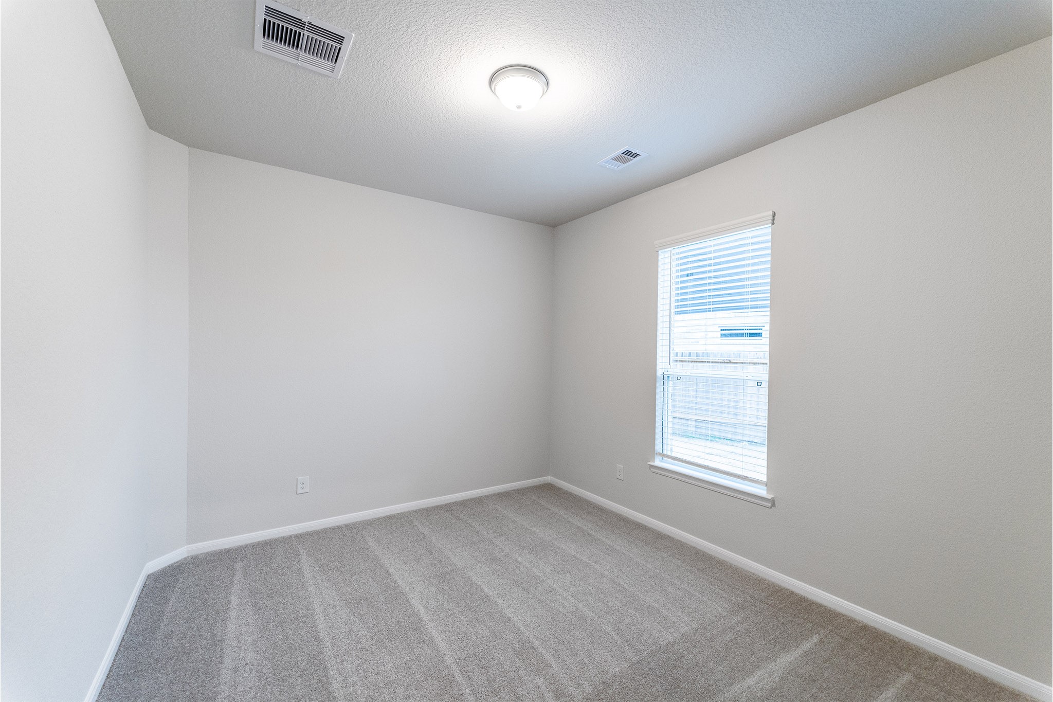 23510 Zinfandel Drive Property Photo 11