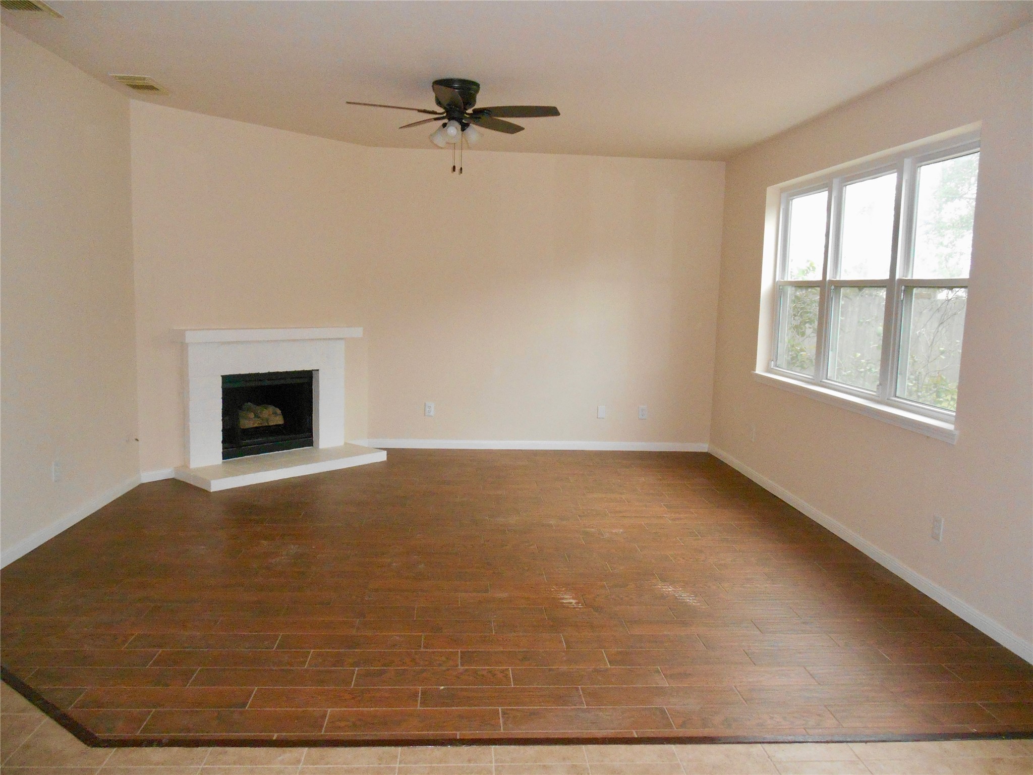 6203 Faulkner Ridge Drive Property Photo 8
