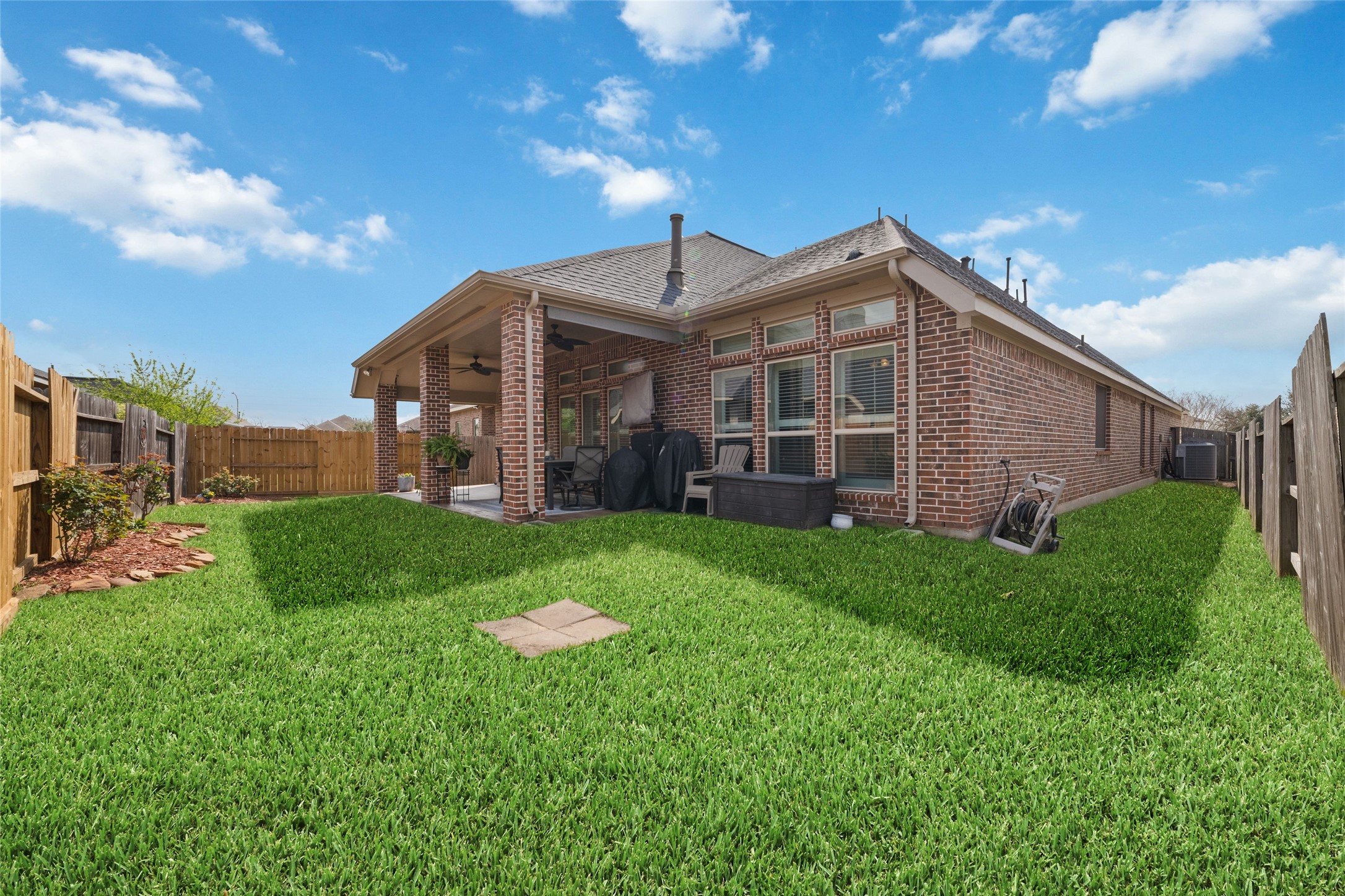22410 Charles Beard Drive Property Photo 6