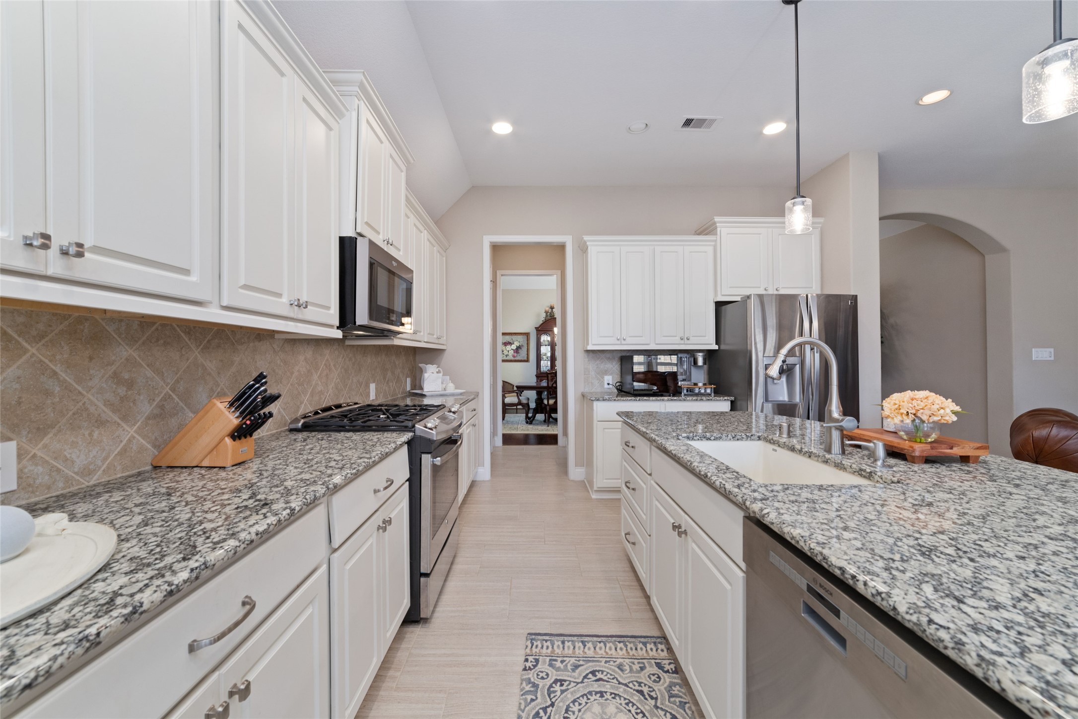 22410 Charles Beard Drive Property Photo 15