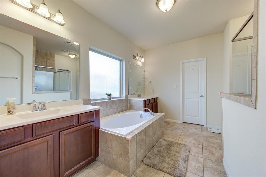 6011 Marble Bend Lane Property Photo 14