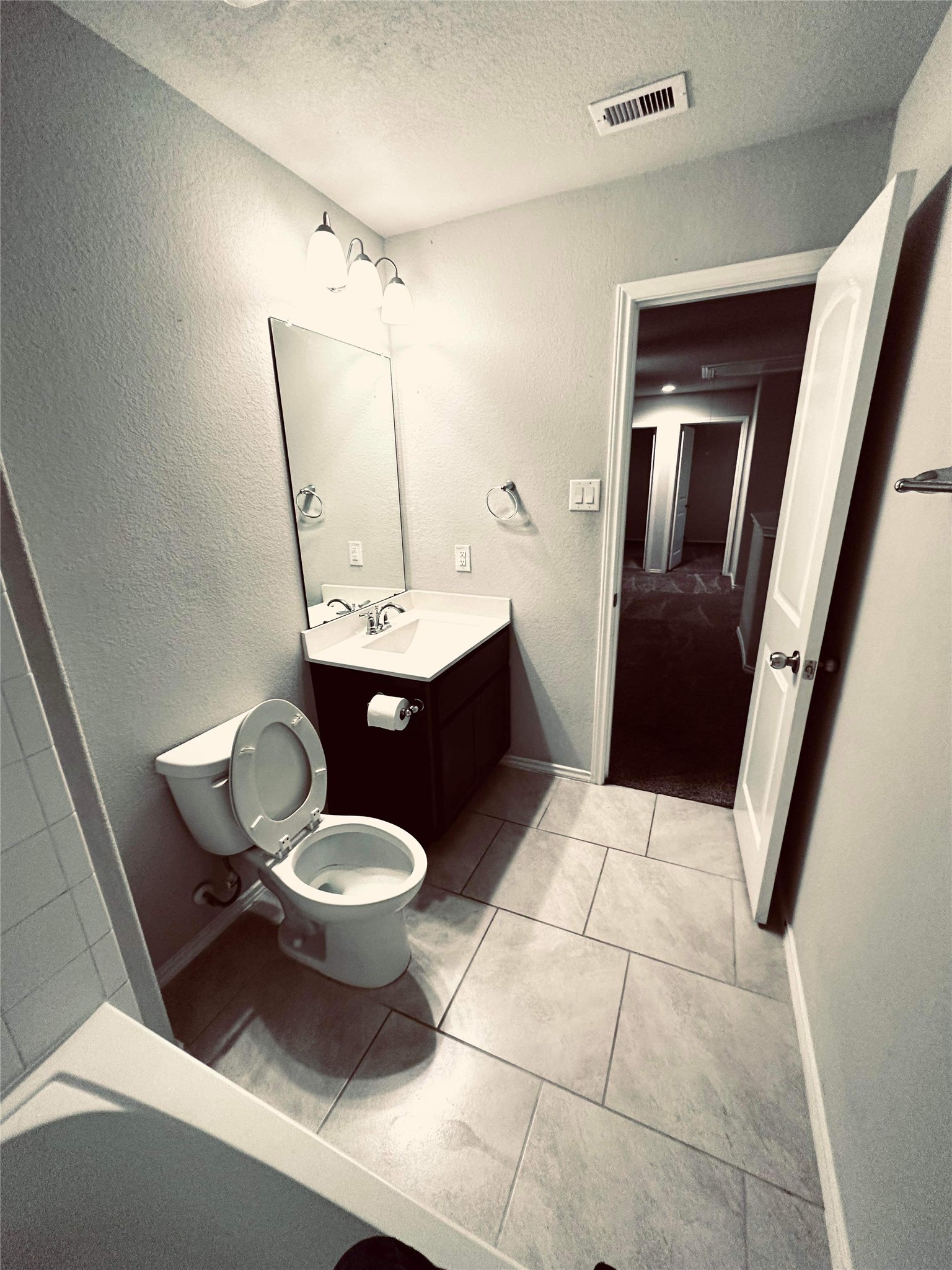 22043 Mission Canyon Lane Property Photo 6