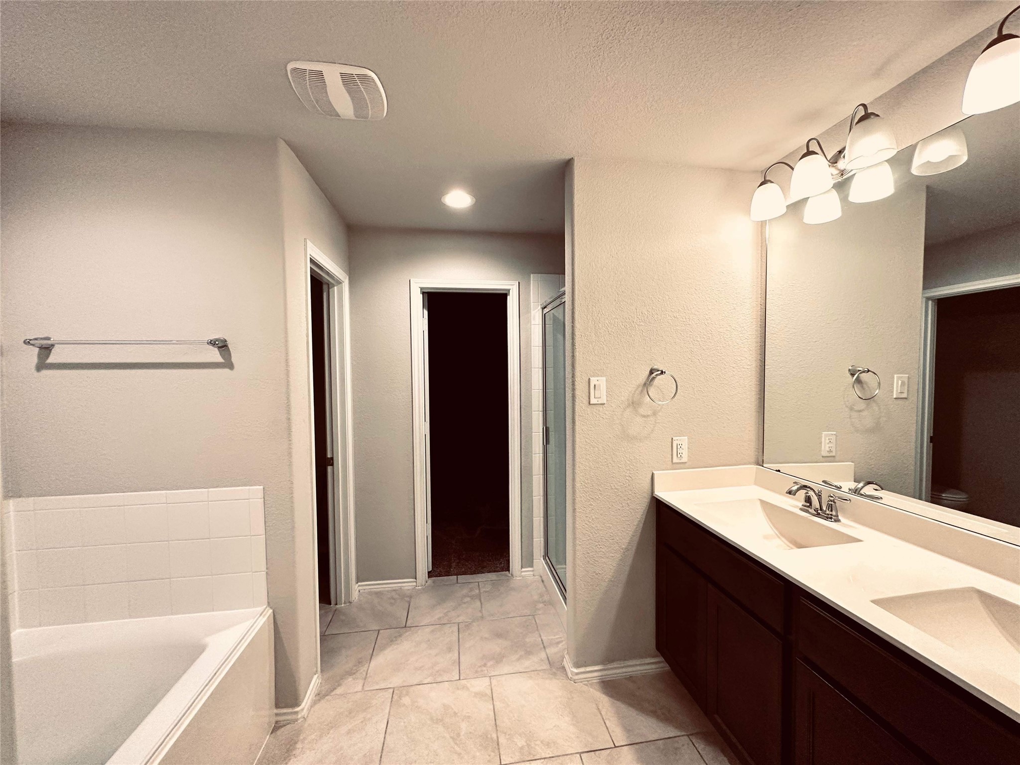 22043 Mission Canyon Lane Property Photo 12
