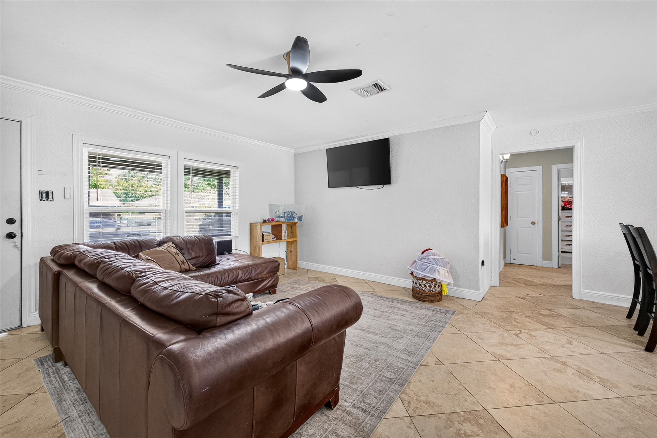 8822 Sultan Drive Property Photo 5
