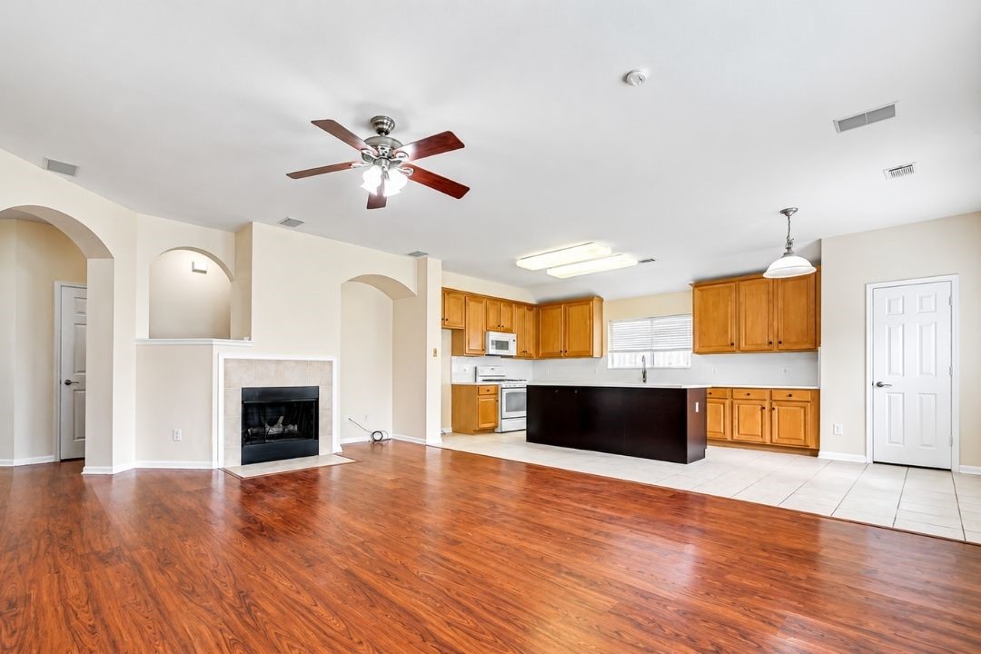 5402 Rosehaven Court Property Photo 5