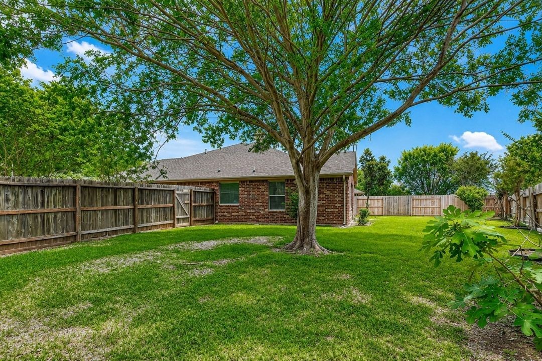 5402 Rosehaven Court Property Photo 18