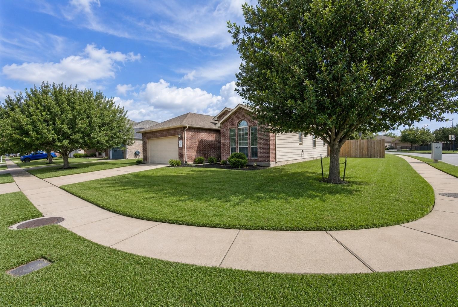 8610 Sweet Pasture Drive Property Photo 2
