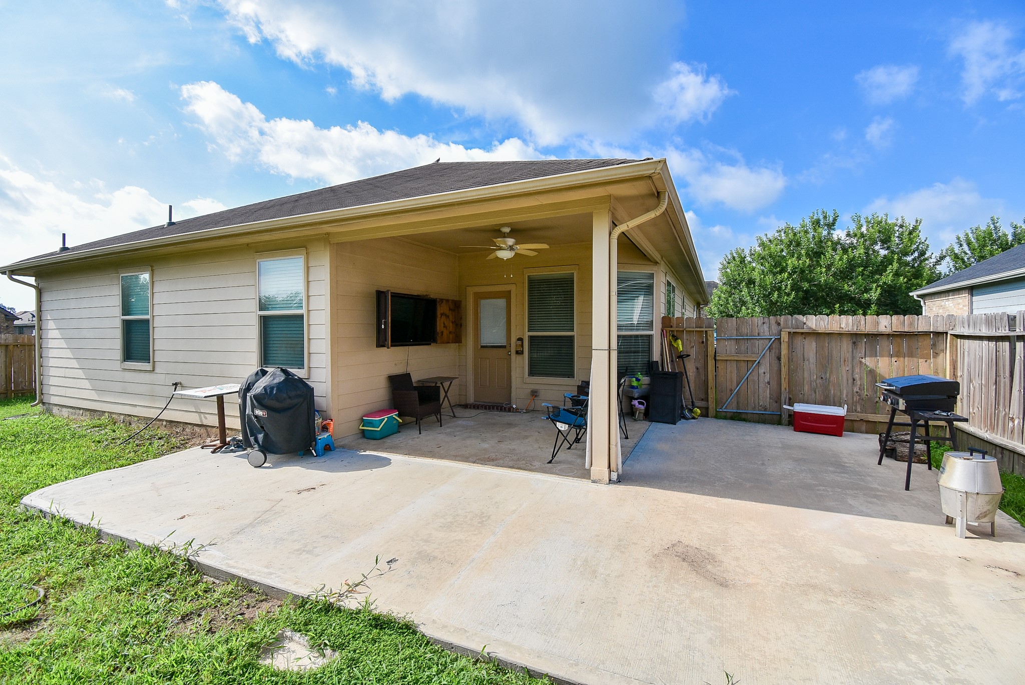 8610 Sweet Pasture Drive Property Photo 28
