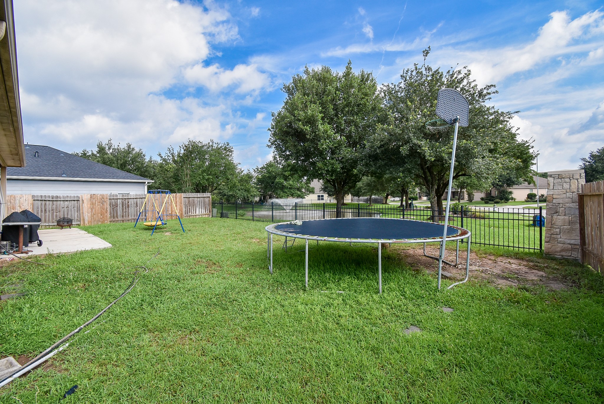8610 Sweet Pasture Drive Property Photo 32