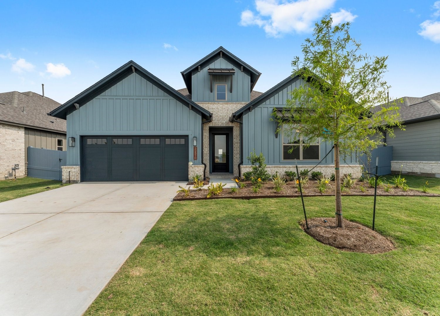 32510 Ebony Jewelwing Court Property Photo 1