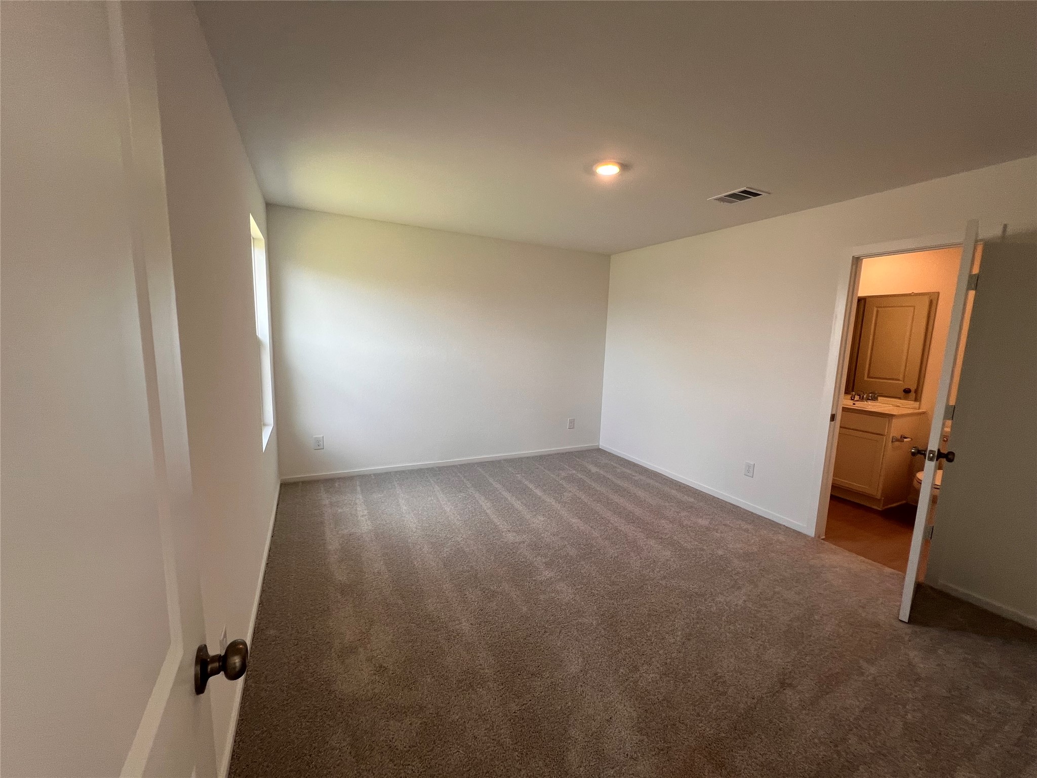1221 Charlotte Way Property Photo 6
