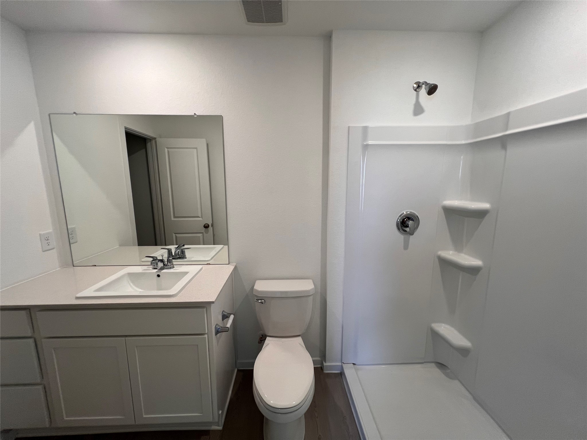 1221 Charlotte Way Property Photo 8