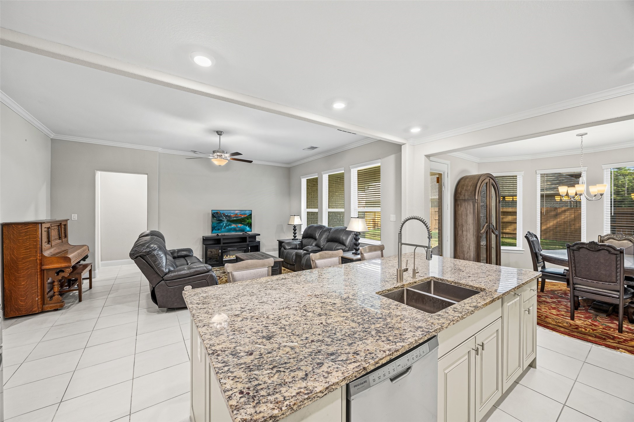 16506 Boundary Waters Lane Property Photo 7