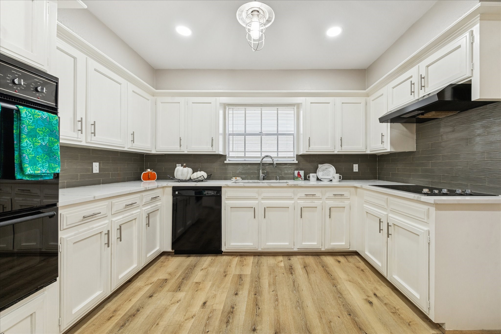 1502 Big Horn Drive Property Photo 7