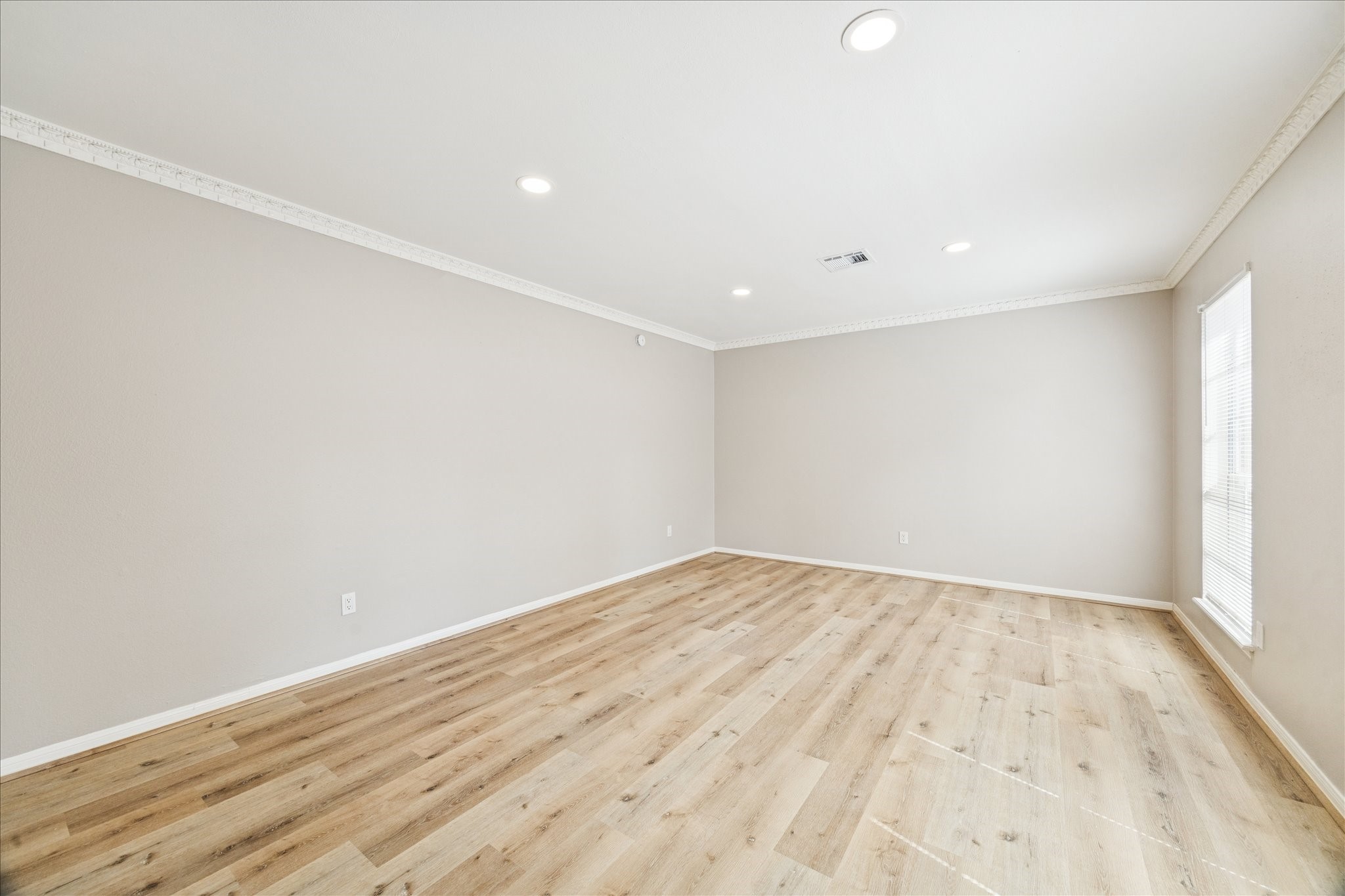 1502 Big Horn Drive Property Photo 11