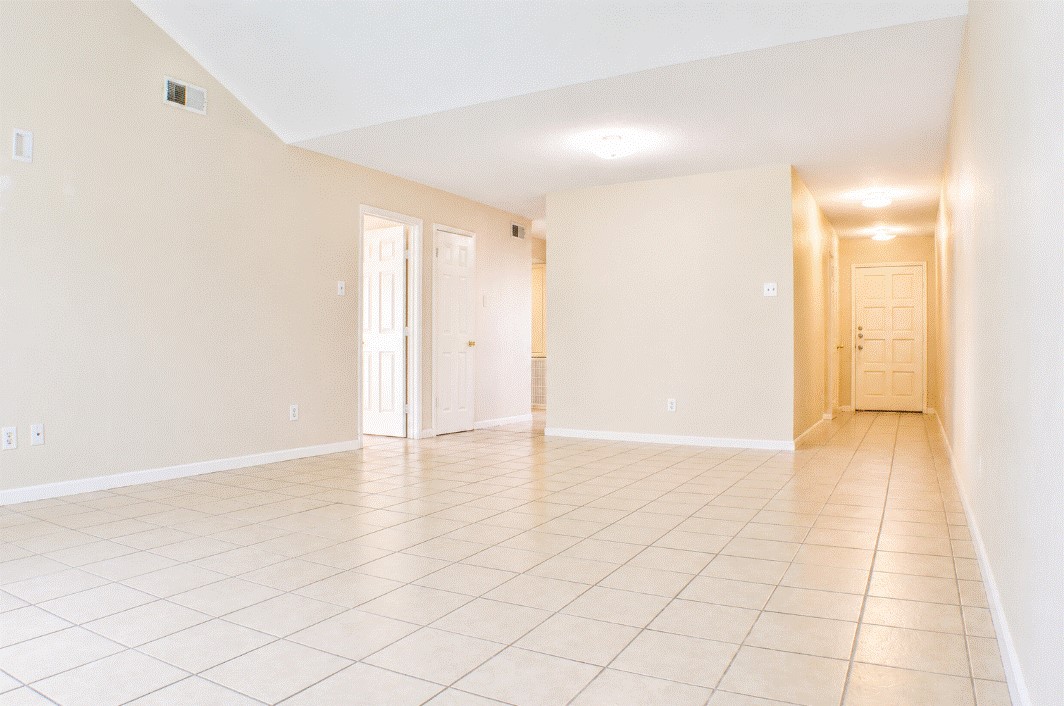 19307 Lazy Valley Drive Property Photo 4