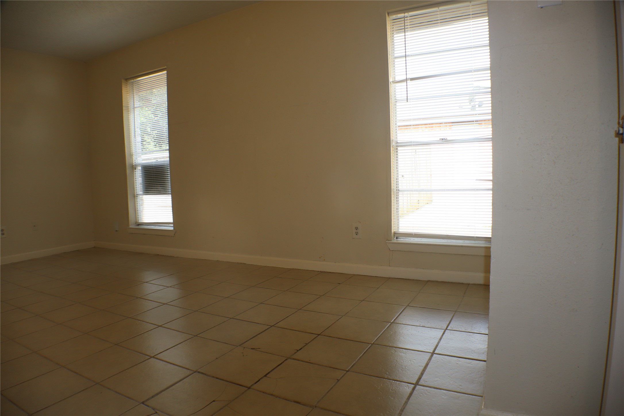19307 Lazy Valley Drive Property Photo 14