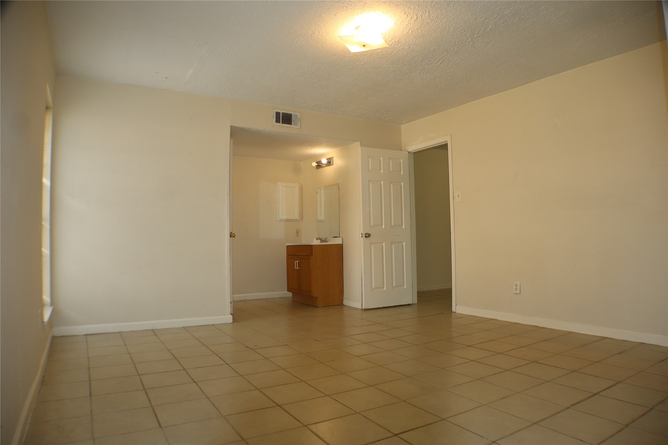 19307 Lazy Valley Drive Property Photo 16