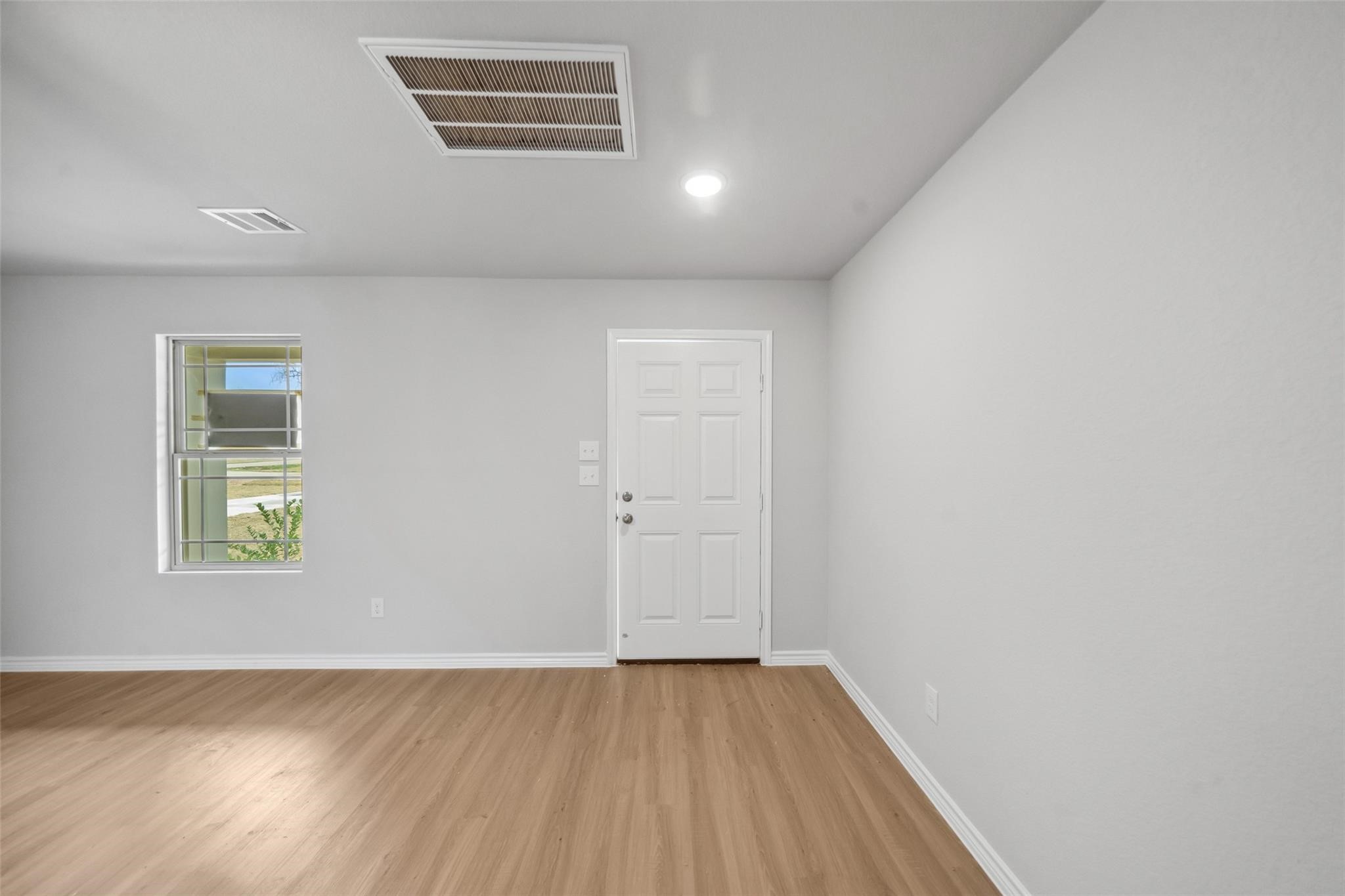 515 16th Street Property Photo 6