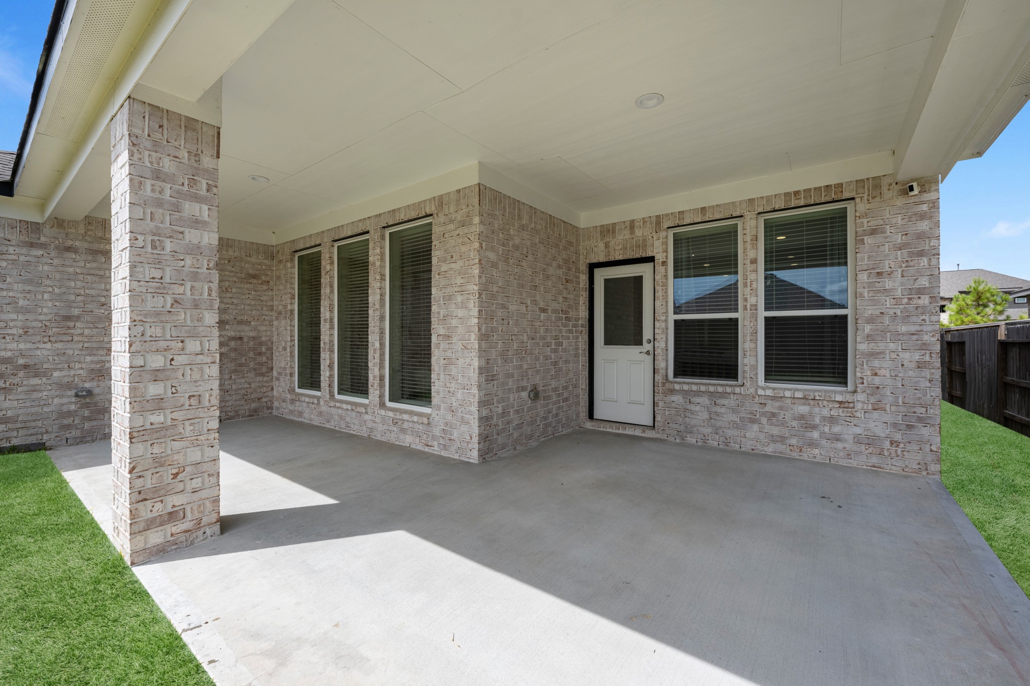 1569 Sunrise Gables Drive Property Photo 40