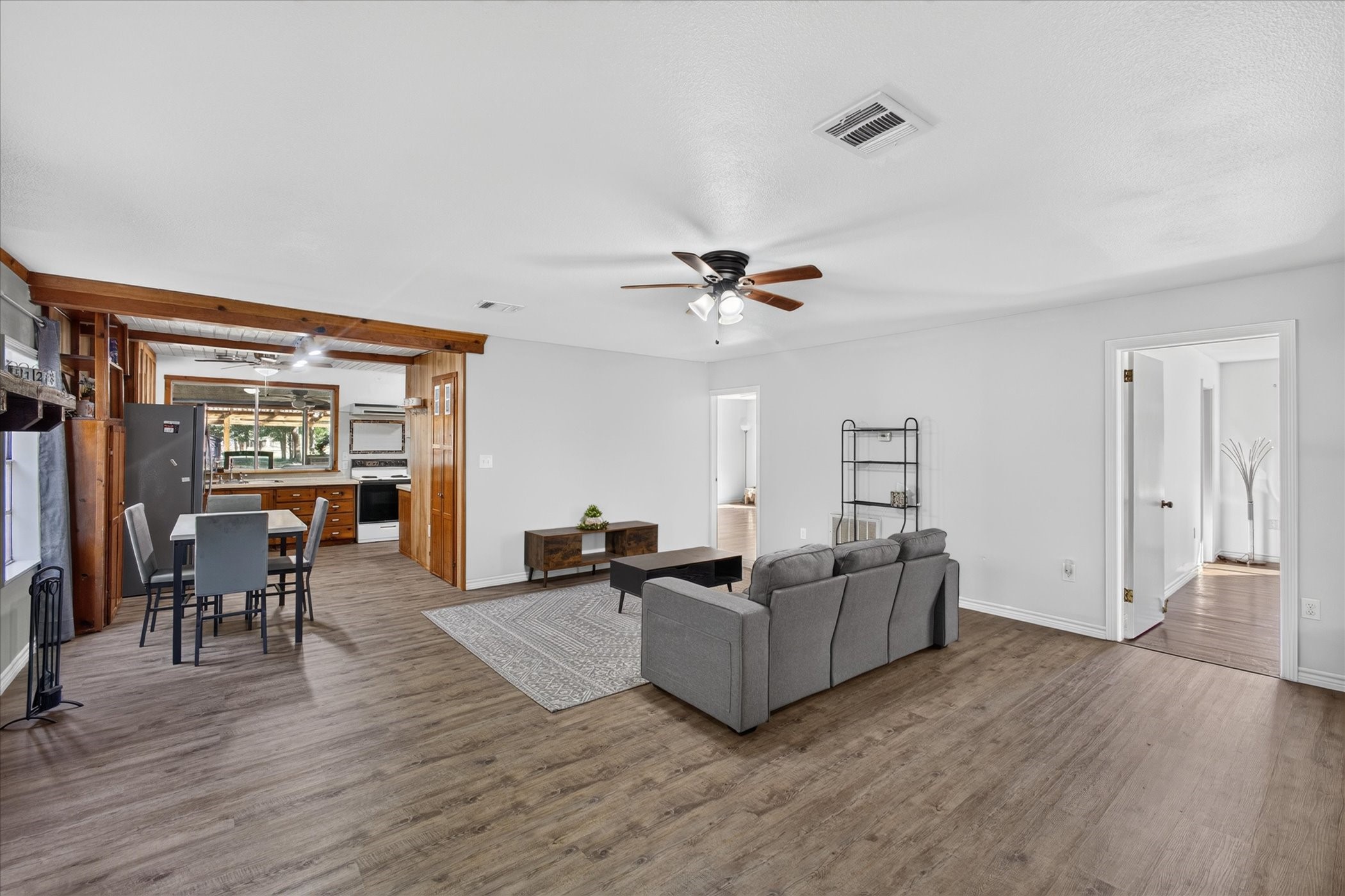 13953 Morgan Drive Property Photo 3