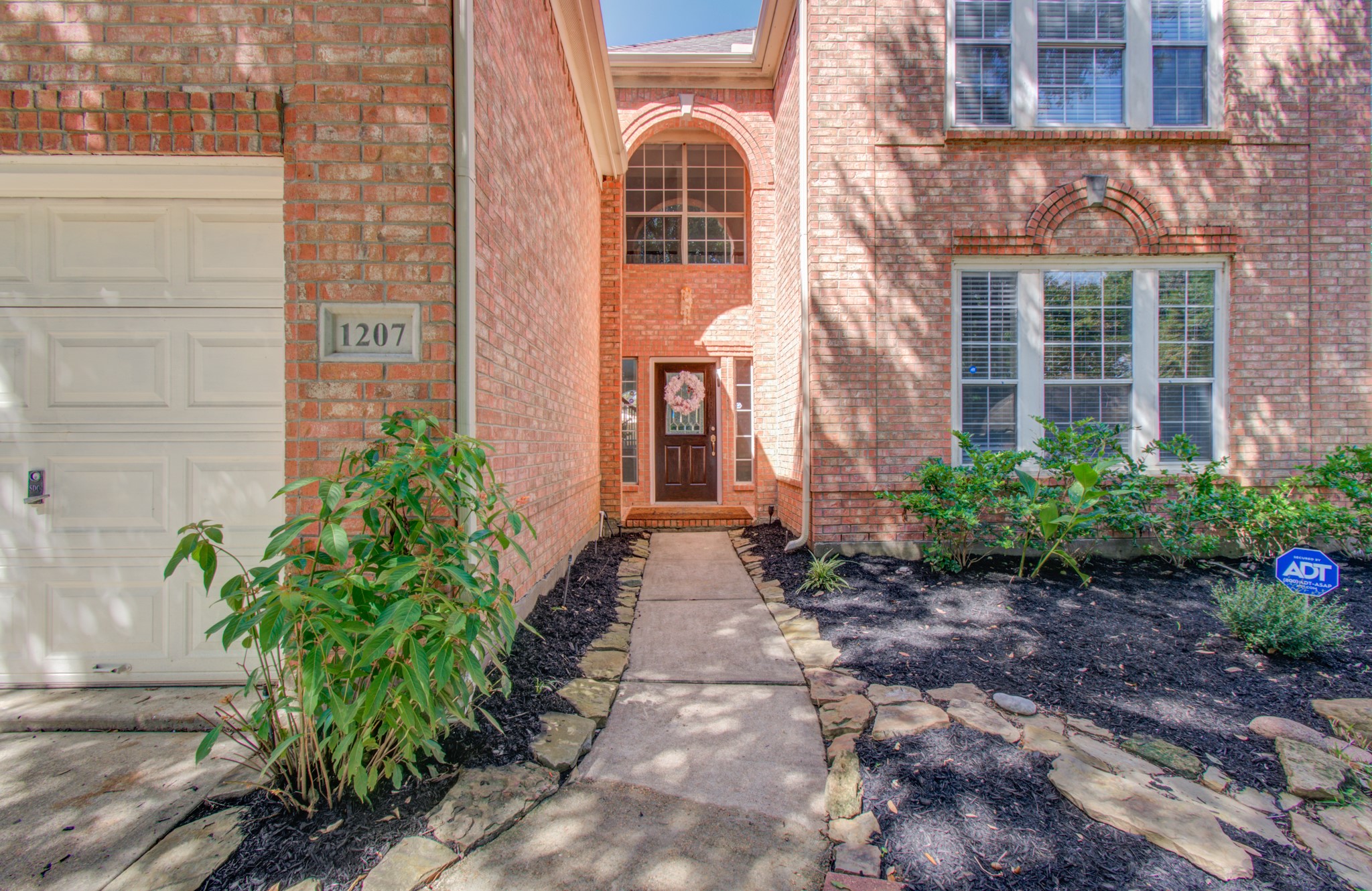 1207 Atlanta Drive Property Photo 2
