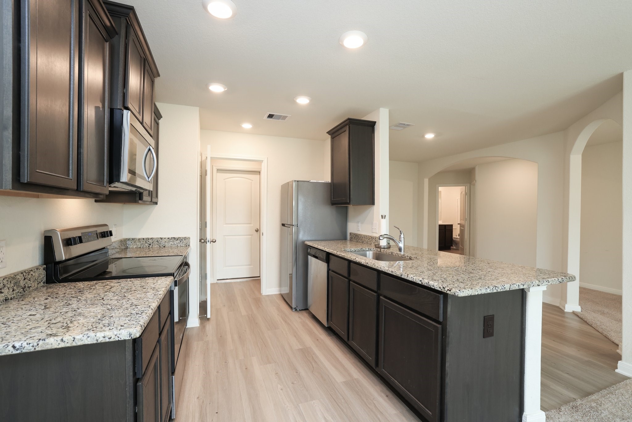 20914 Solstice Point Drive Property Photo 15