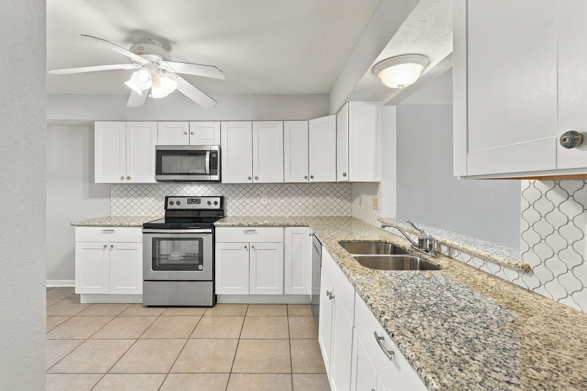 7391 Antoine Drive Property Photo 1