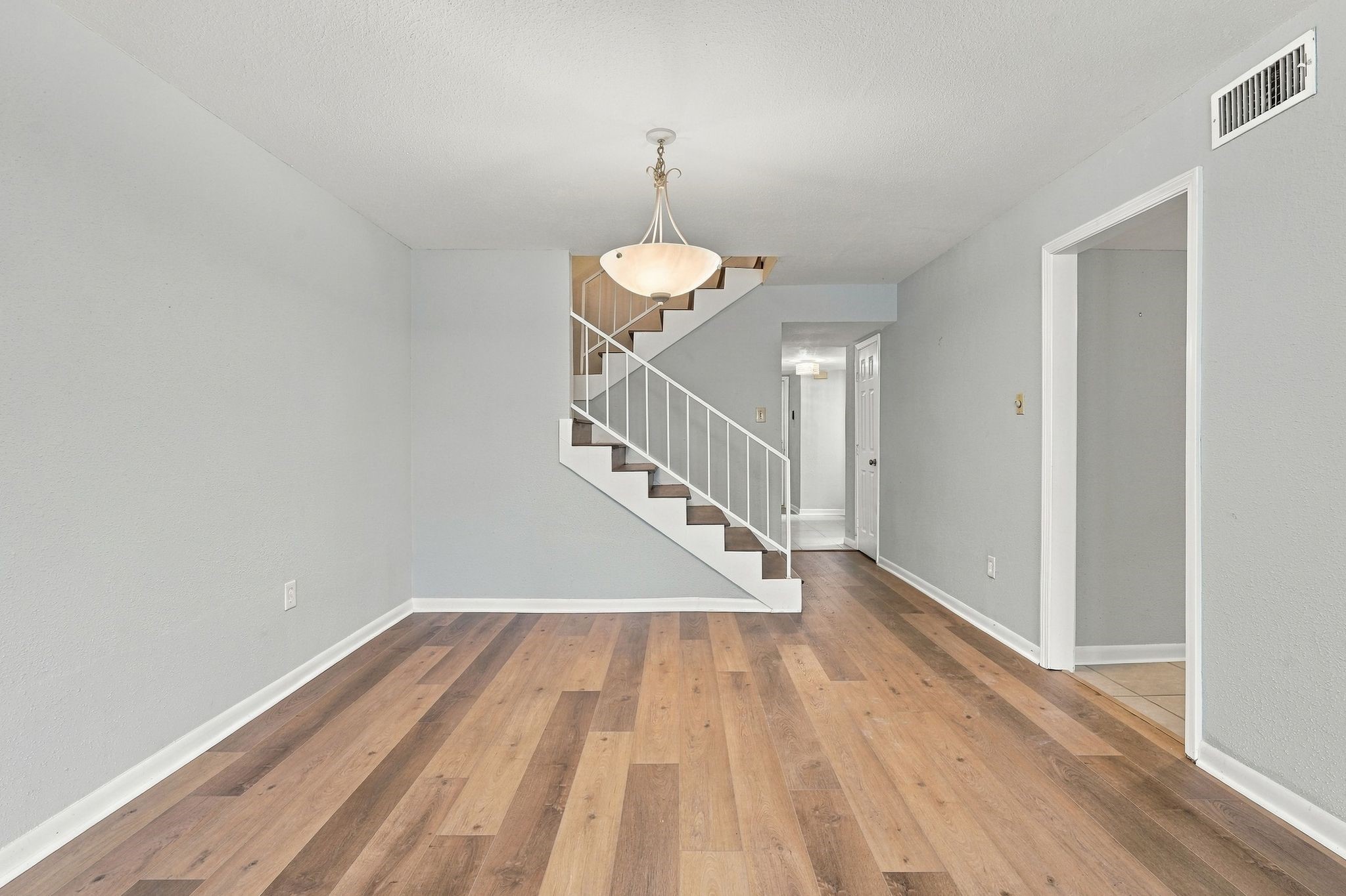 7391 Antoine Drive Property Photo 10