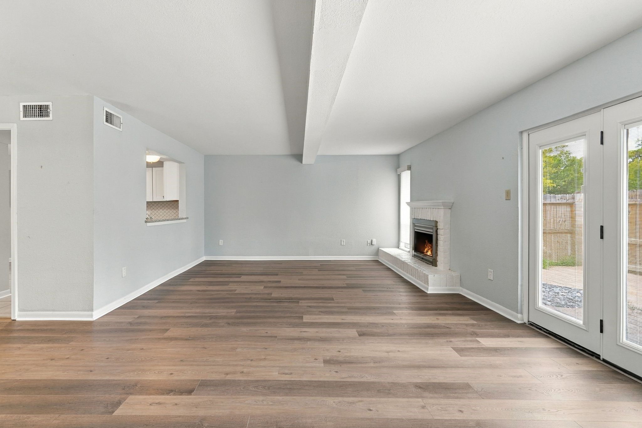 7391 Antoine Drive Property Photo 14