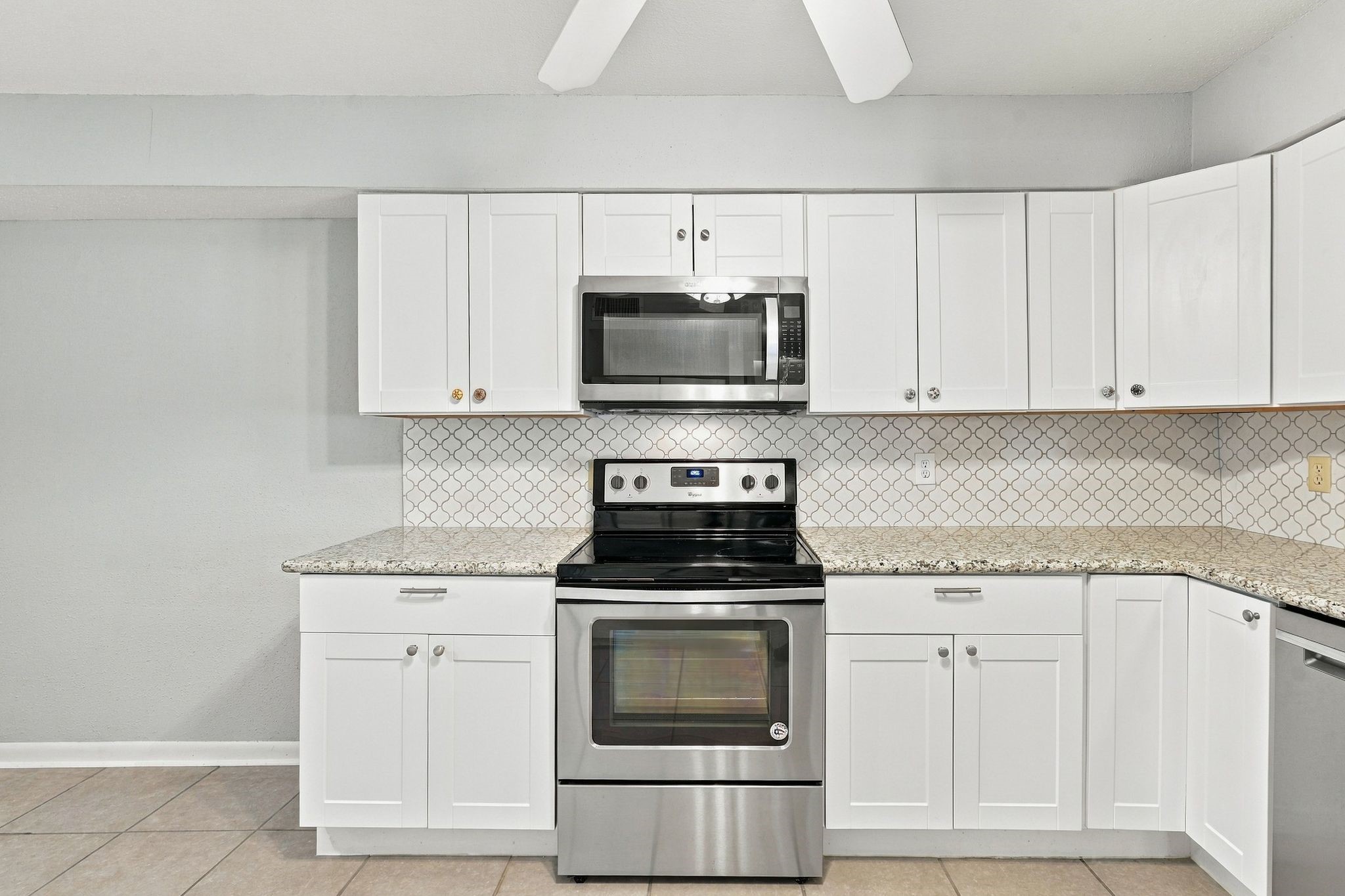 7391 Antoine Drive Property Photo 22