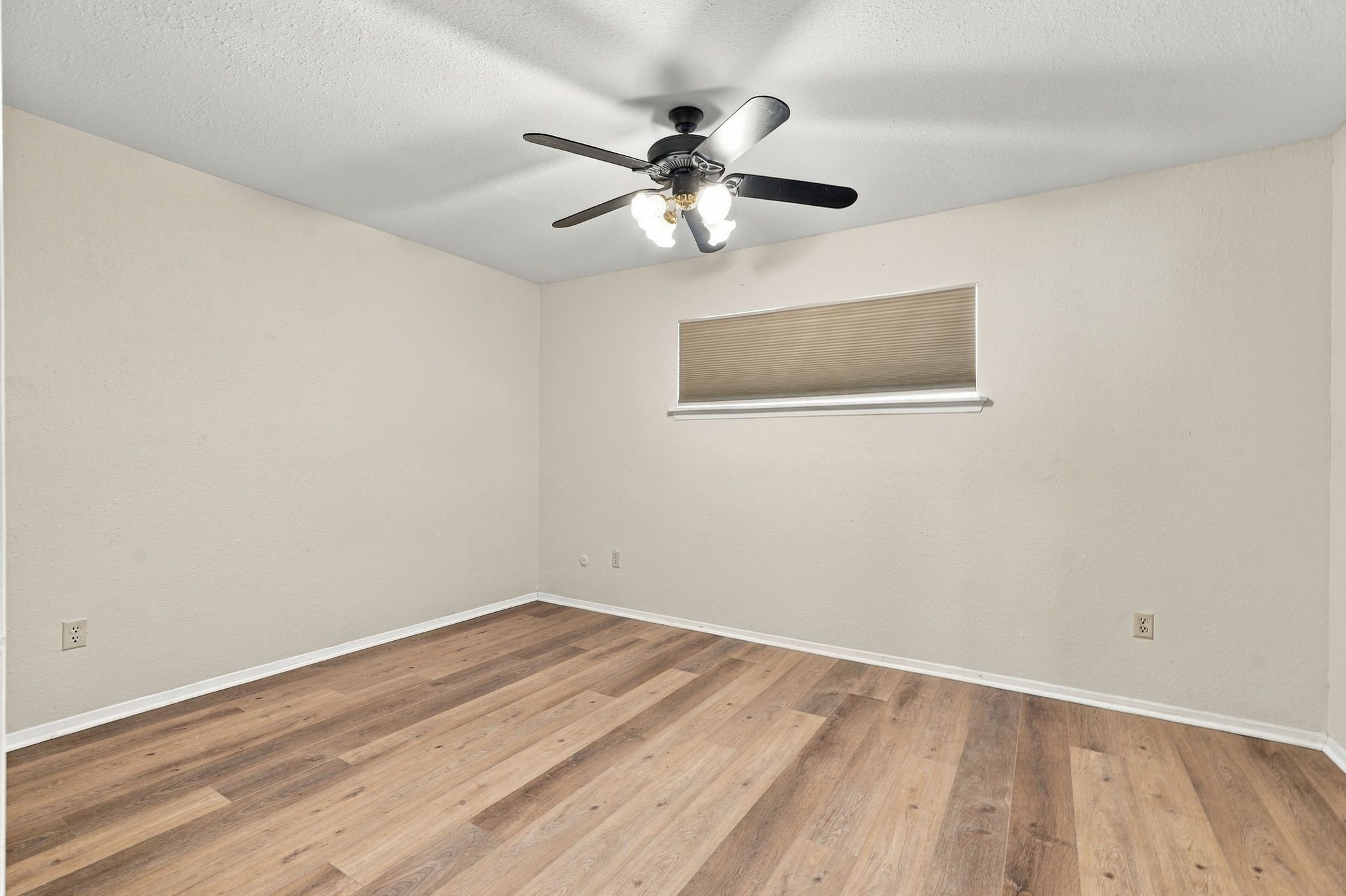 7391 Antoine Drive Property Photo 27