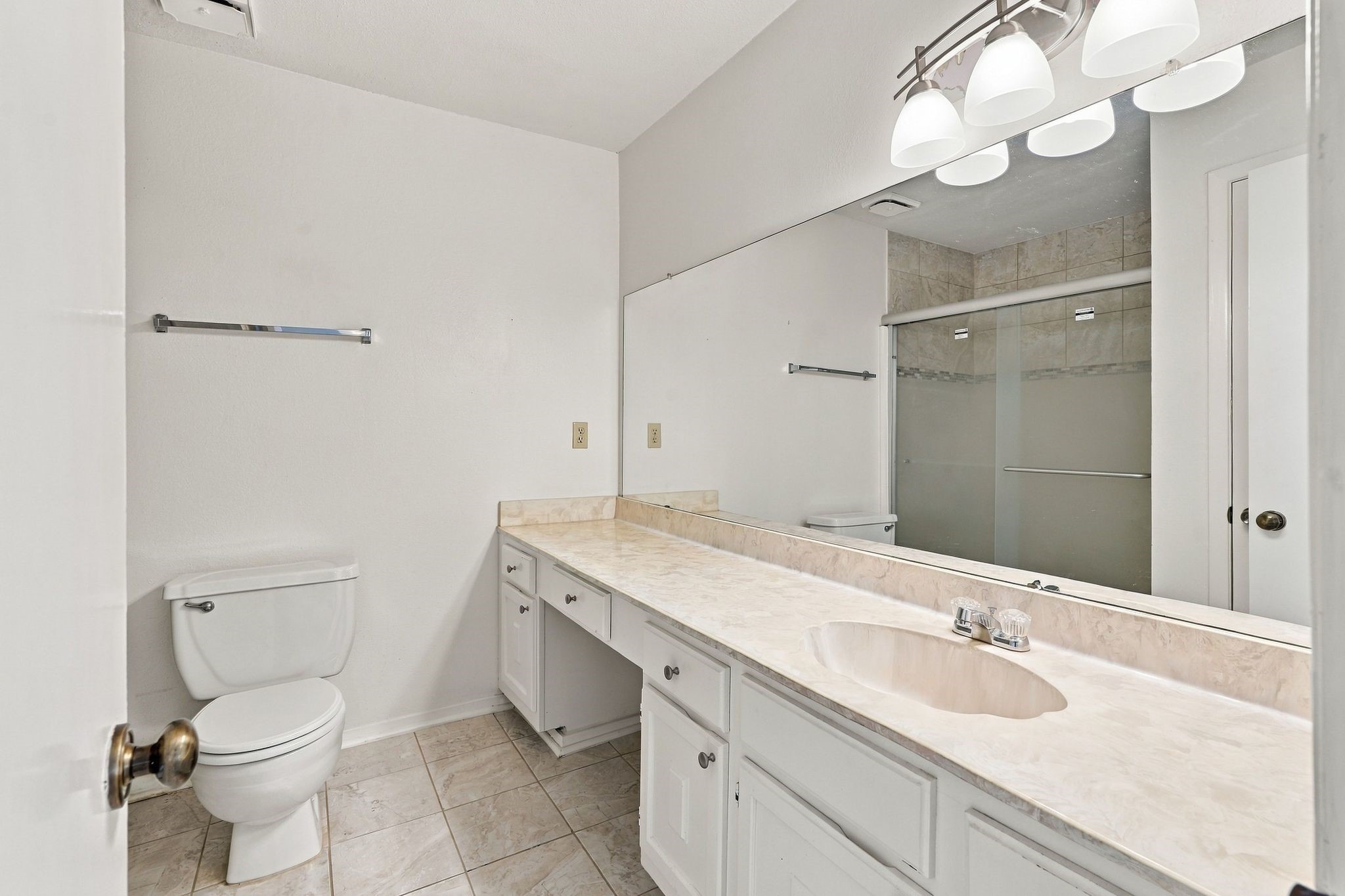 7391 Antoine Drive Property Photo 30
