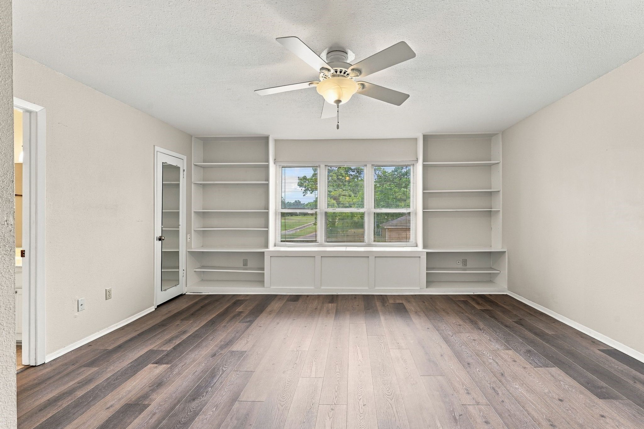 7391 Antoine Drive Property Photo 32