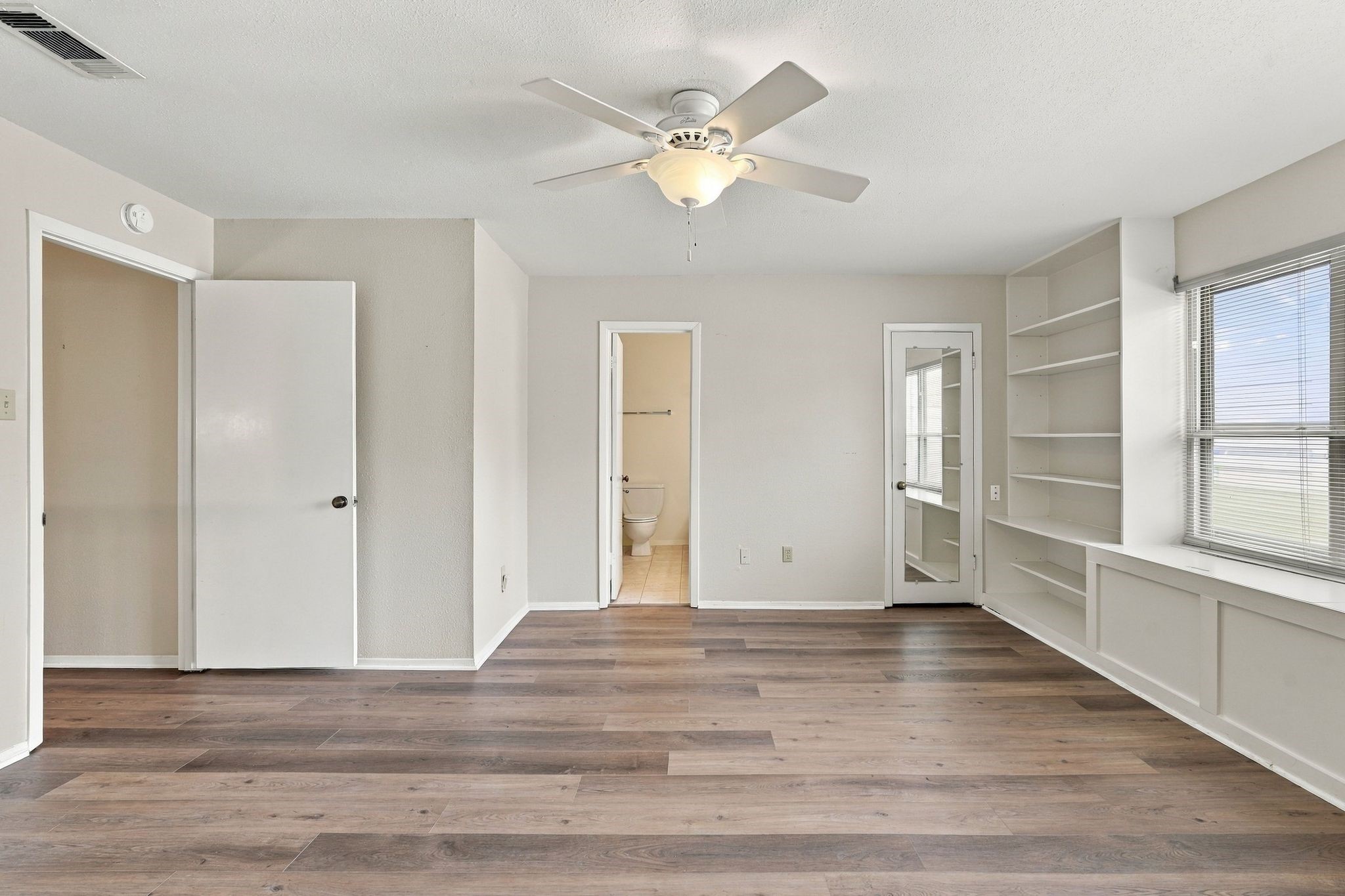 7391 Antoine Drive Property Photo 34