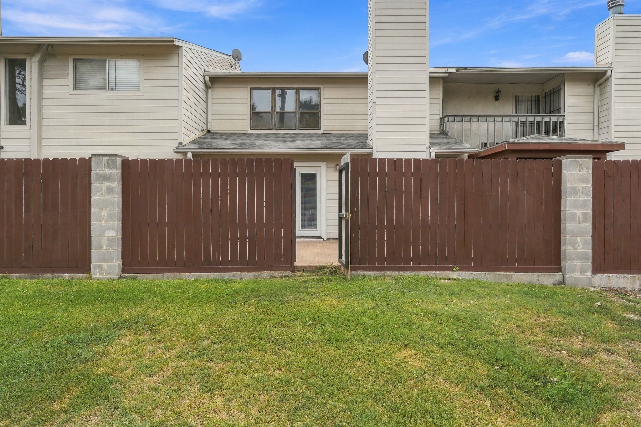 7391 Antoine Drive Property Photo 39