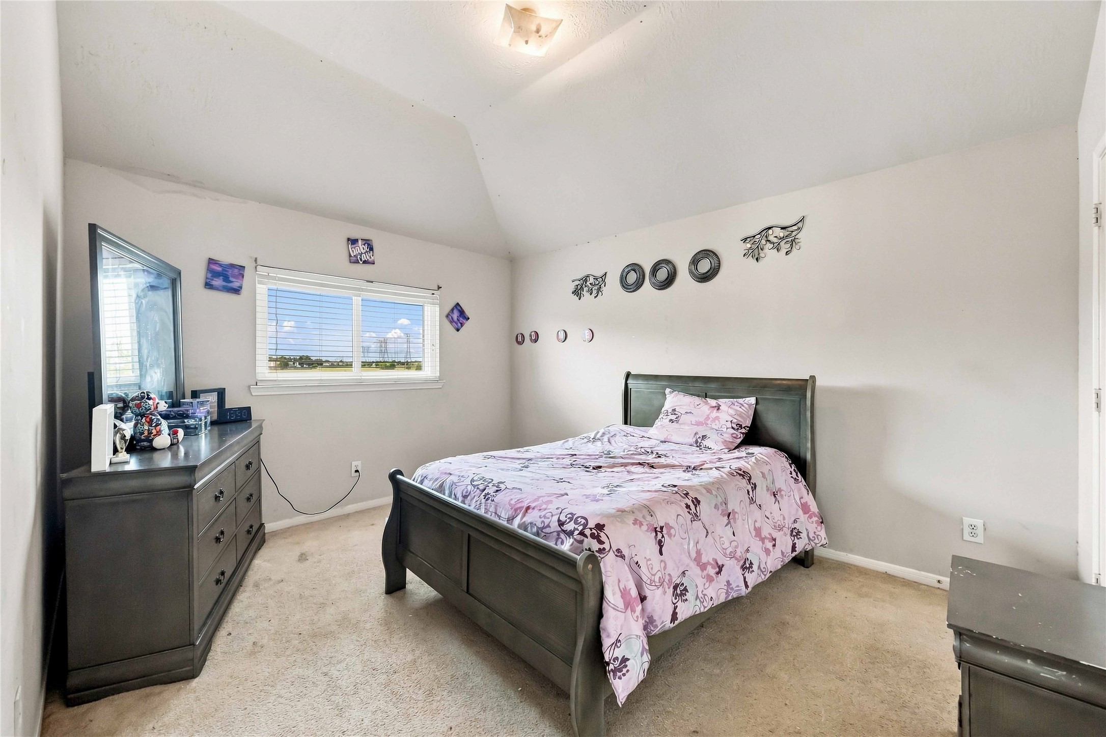16442 Gaslamp Drive Property Photo 9