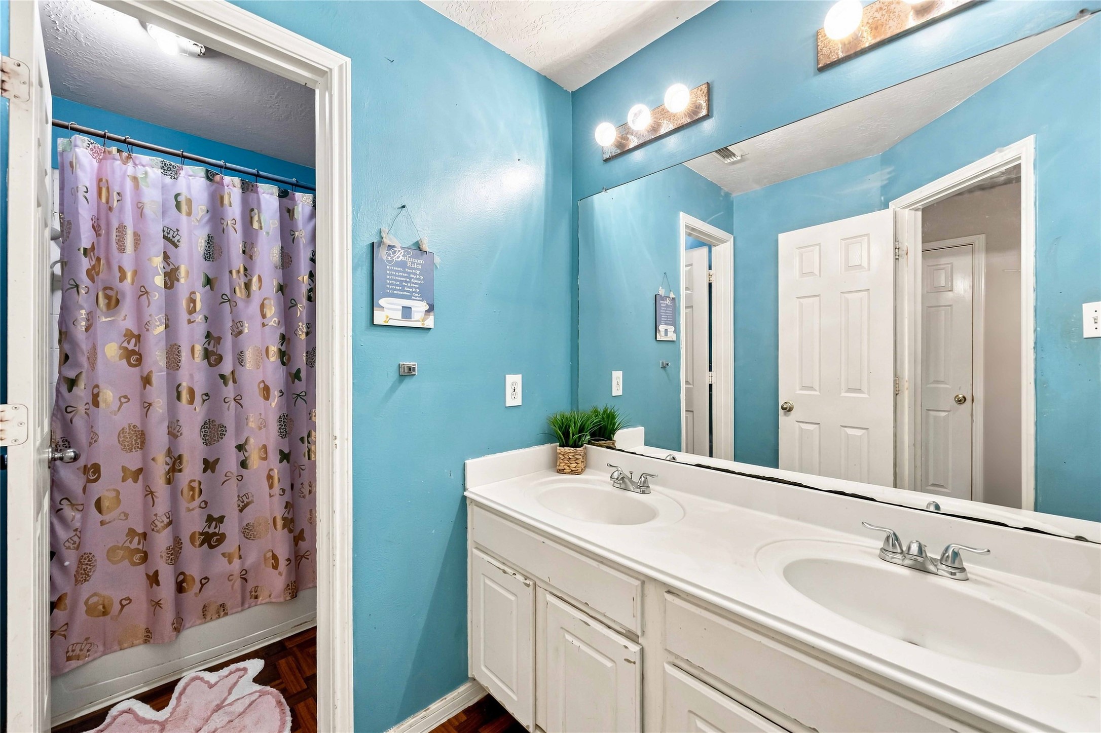 16442 Gaslamp Drive Property Photo 12