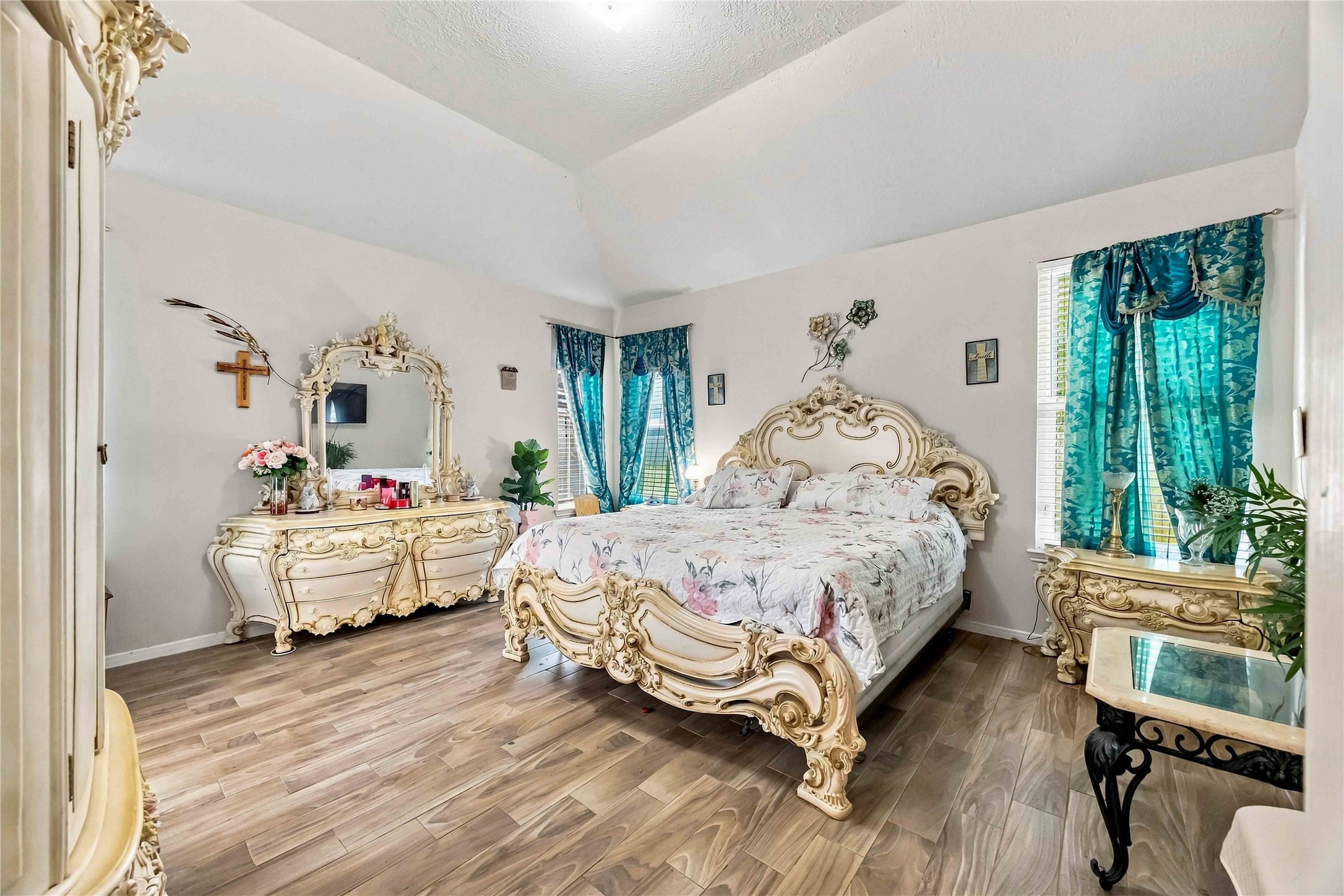16442 Gaslamp Drive Property Photo 13