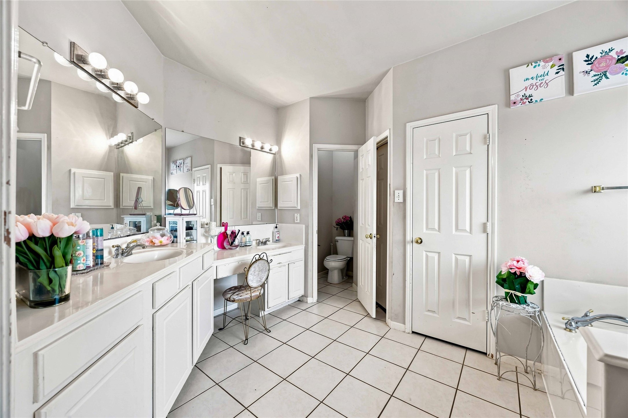 16442 Gaslamp Drive Property Photo 15