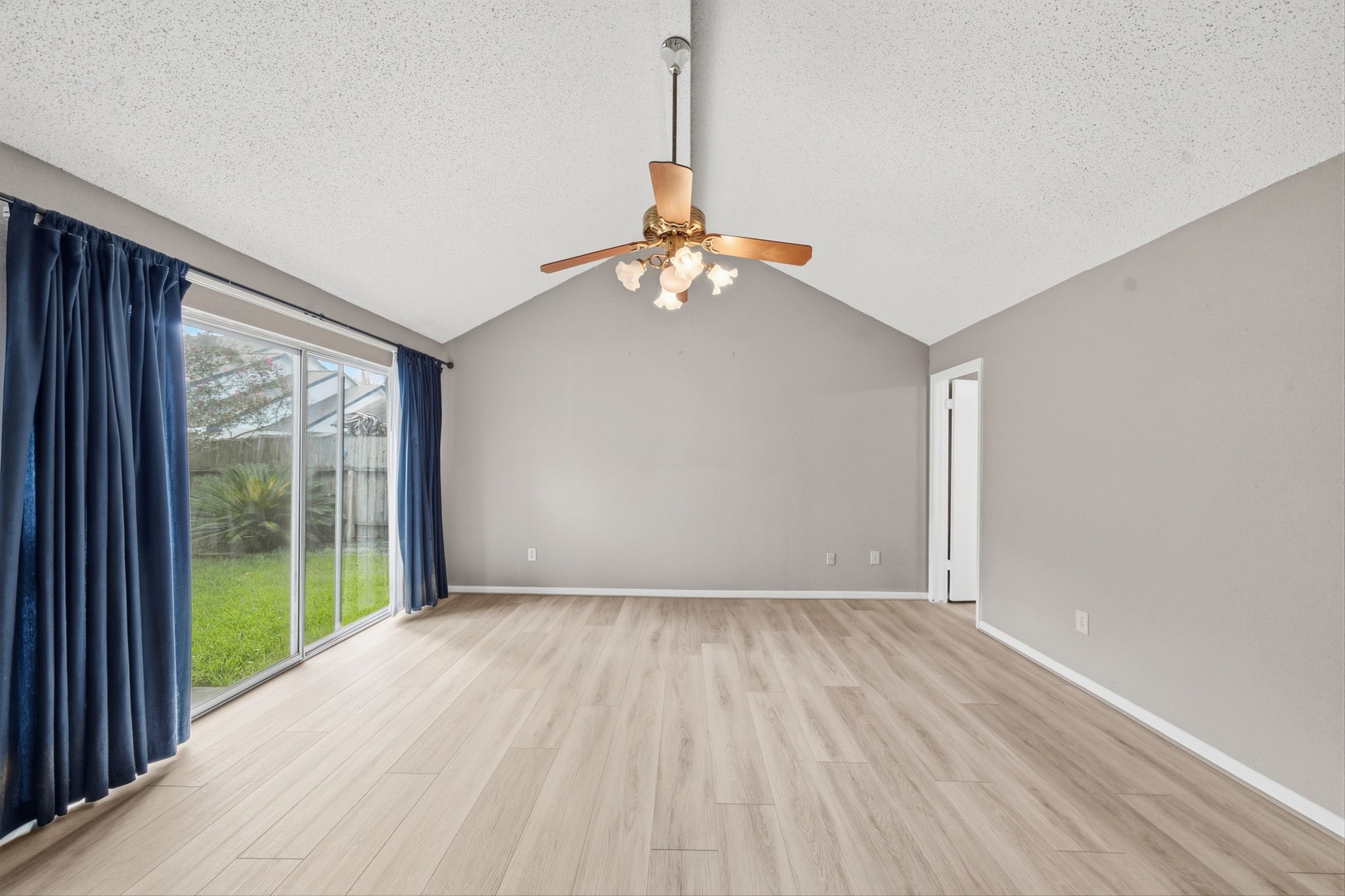 12731 Ashford Meadow Drive Property Photo 22