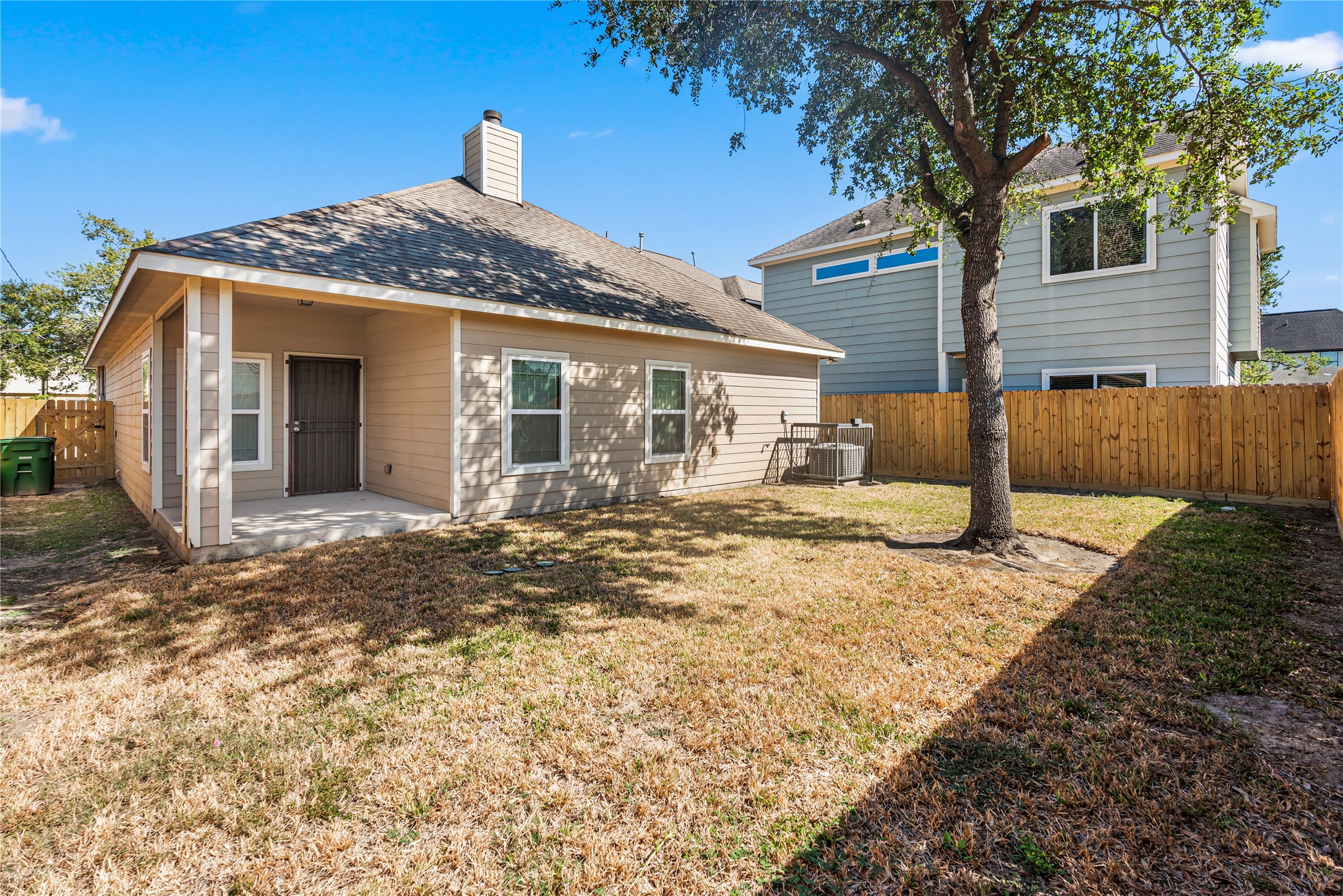 5212 New Orleans Street Property Photo 19