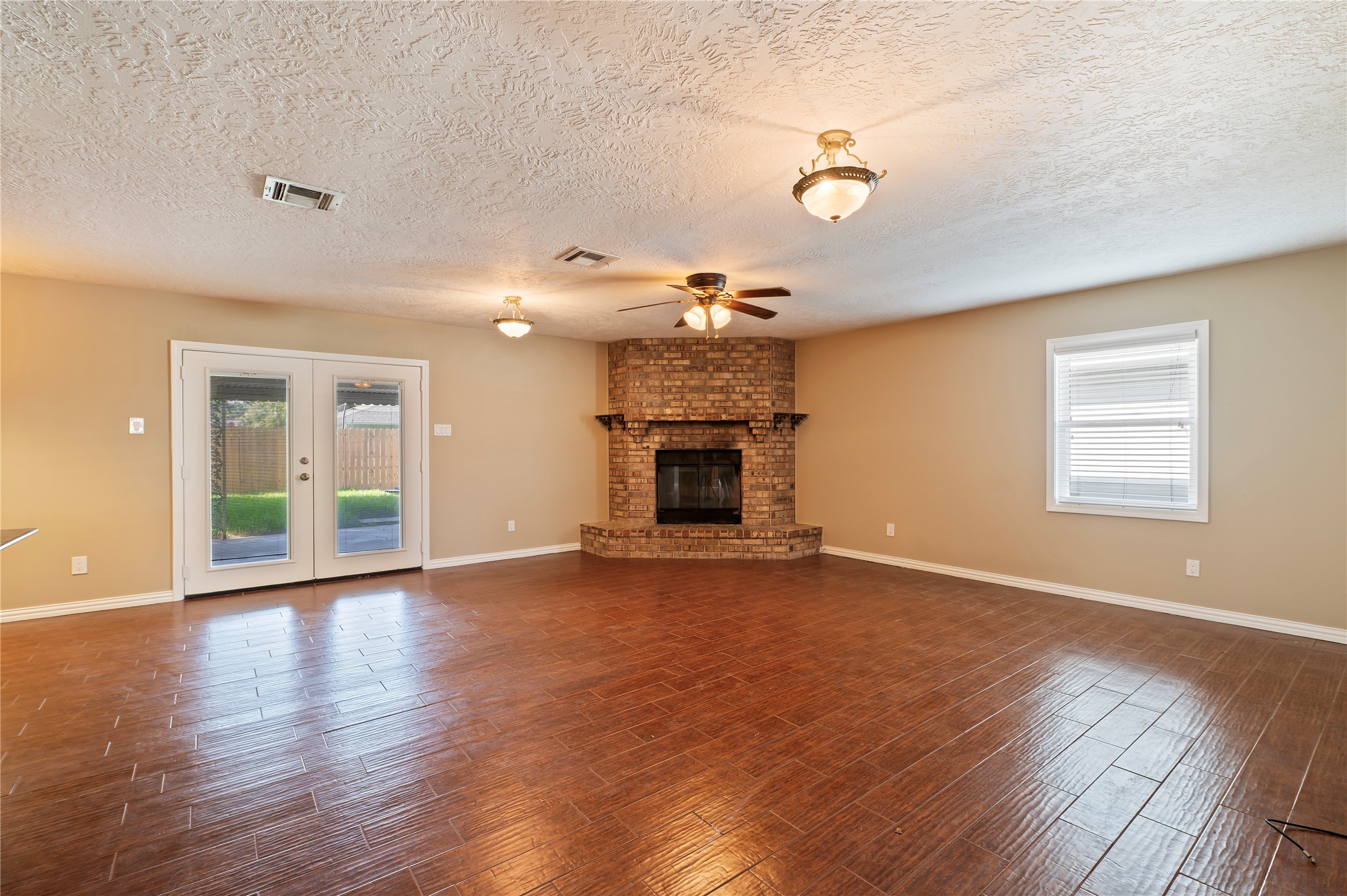7109 Poplar Drive Property Photo 8